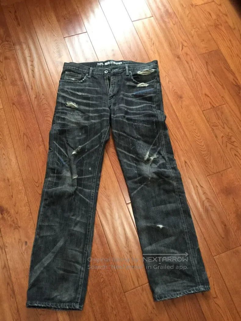 Neighborhood Neighborhood size M Jeans Size US 27 - 1 Thumbnail