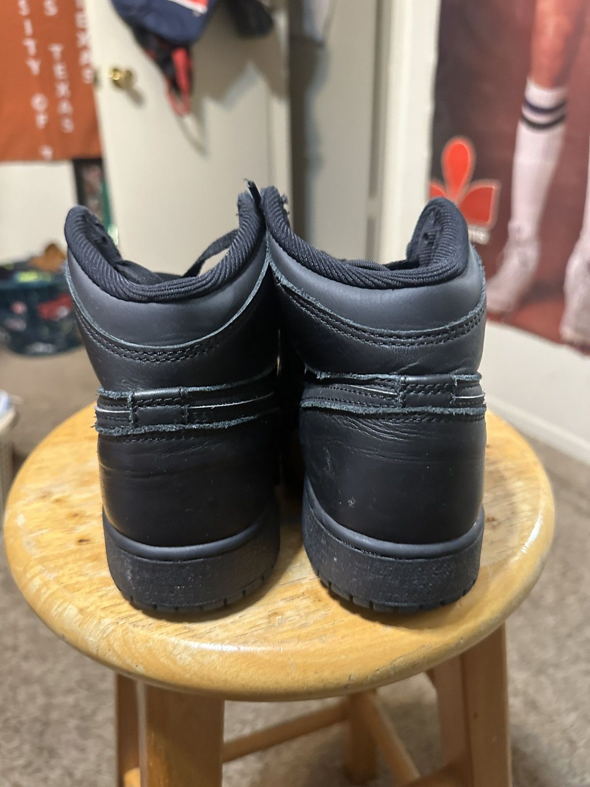 Nike Vintage Nike Air Jordan 1 “triple black” 2017 size 6 Size US 6 / EU 39 - 5 Thumbnail