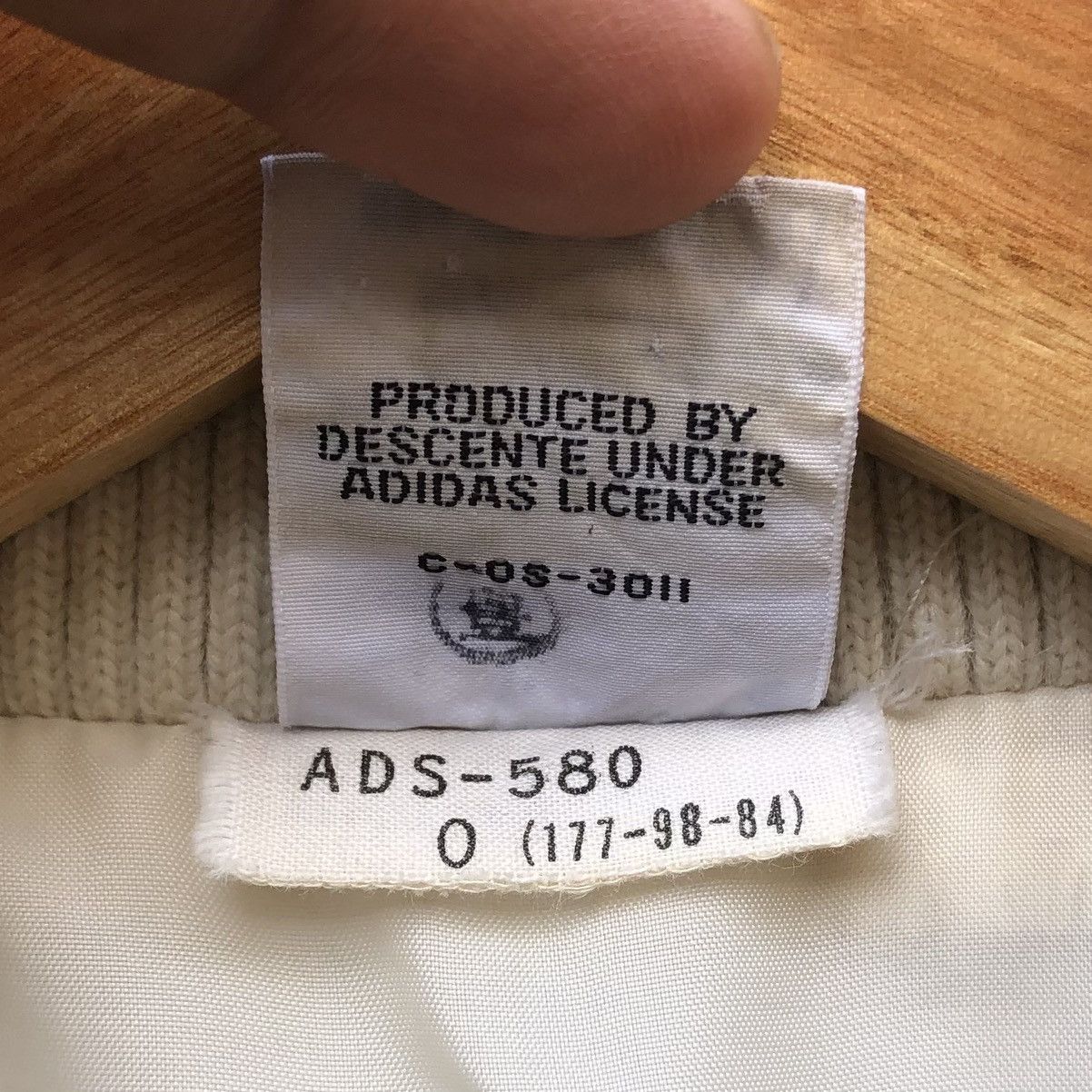 Adidas VTG 80s Adidas Descente Trefoil PufferJacket Pull in Sleeves Size US M / EU 48-50 / 2 - 20 Thumbnail