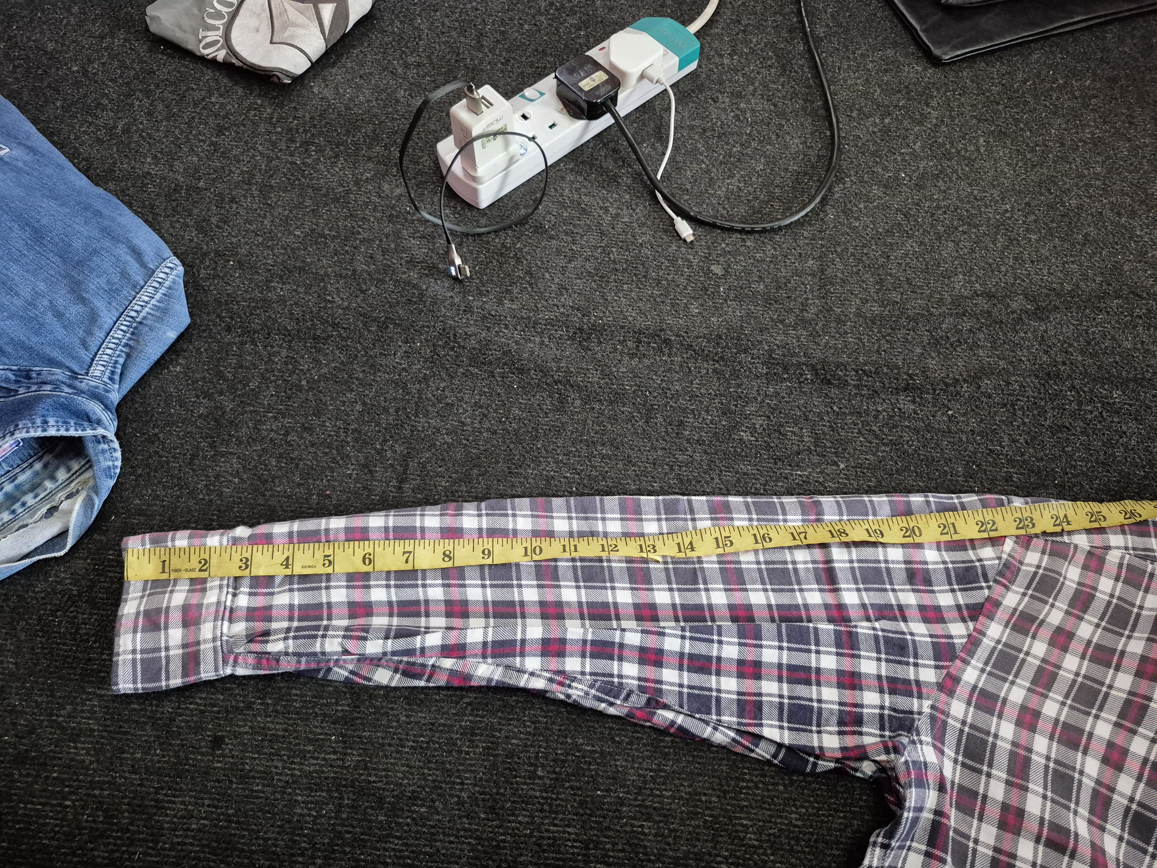 Uniqlo 🔥 Uniqlo Checkered Button Up Shirt Casual Size US M / EU 48-50 / 2 - 9 Thumbnail