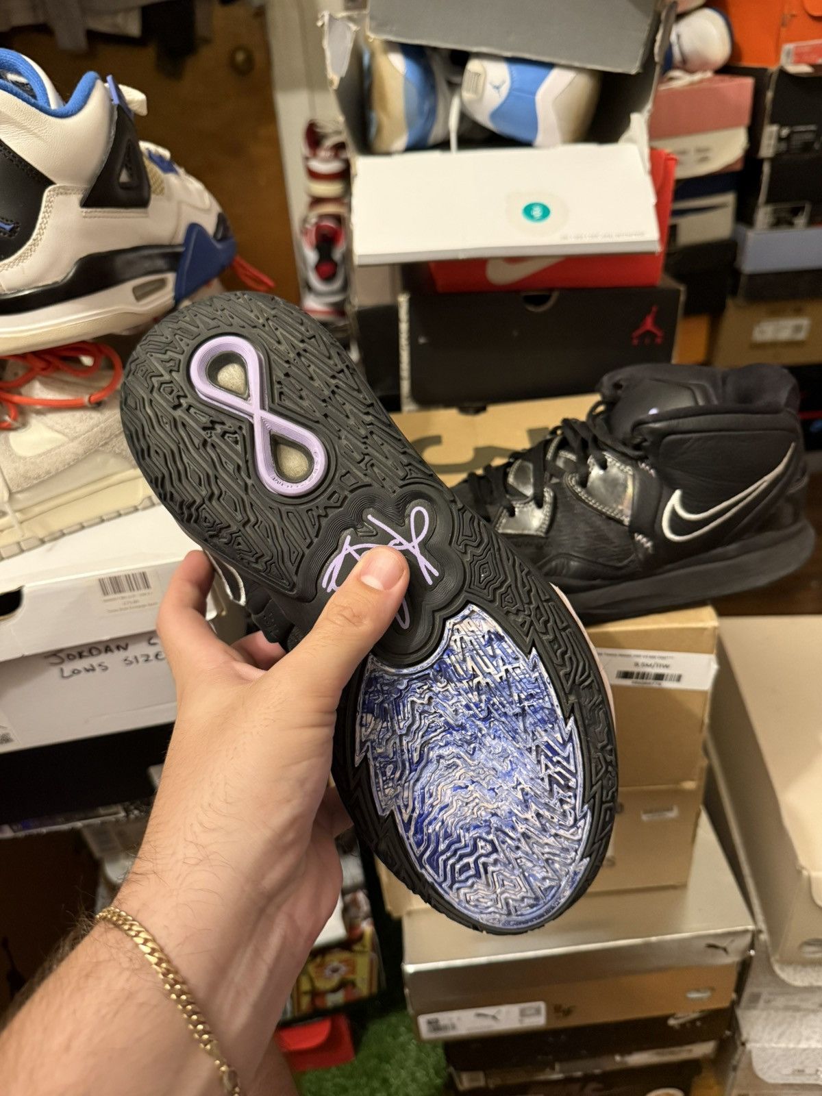 Nike Nike Kyrie size 9.5 Size US 9.5 / EU 42-43 - 5 Thumbnail