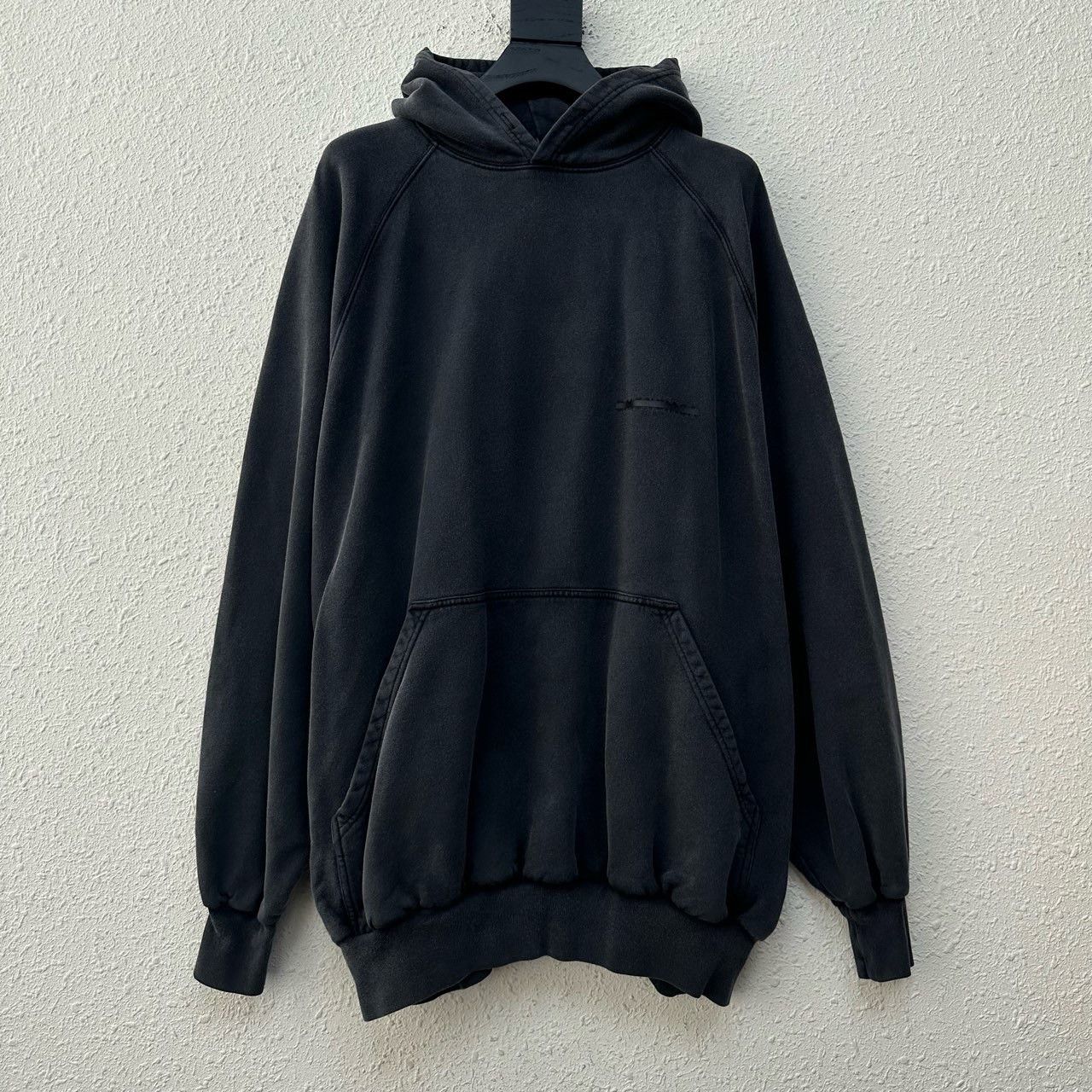 Balenciaga Balenciaga Strikethrough Tape Logo Washed Gray Hoodie Size US S / EU 44-46 / 1 - 1 Thumbnail
