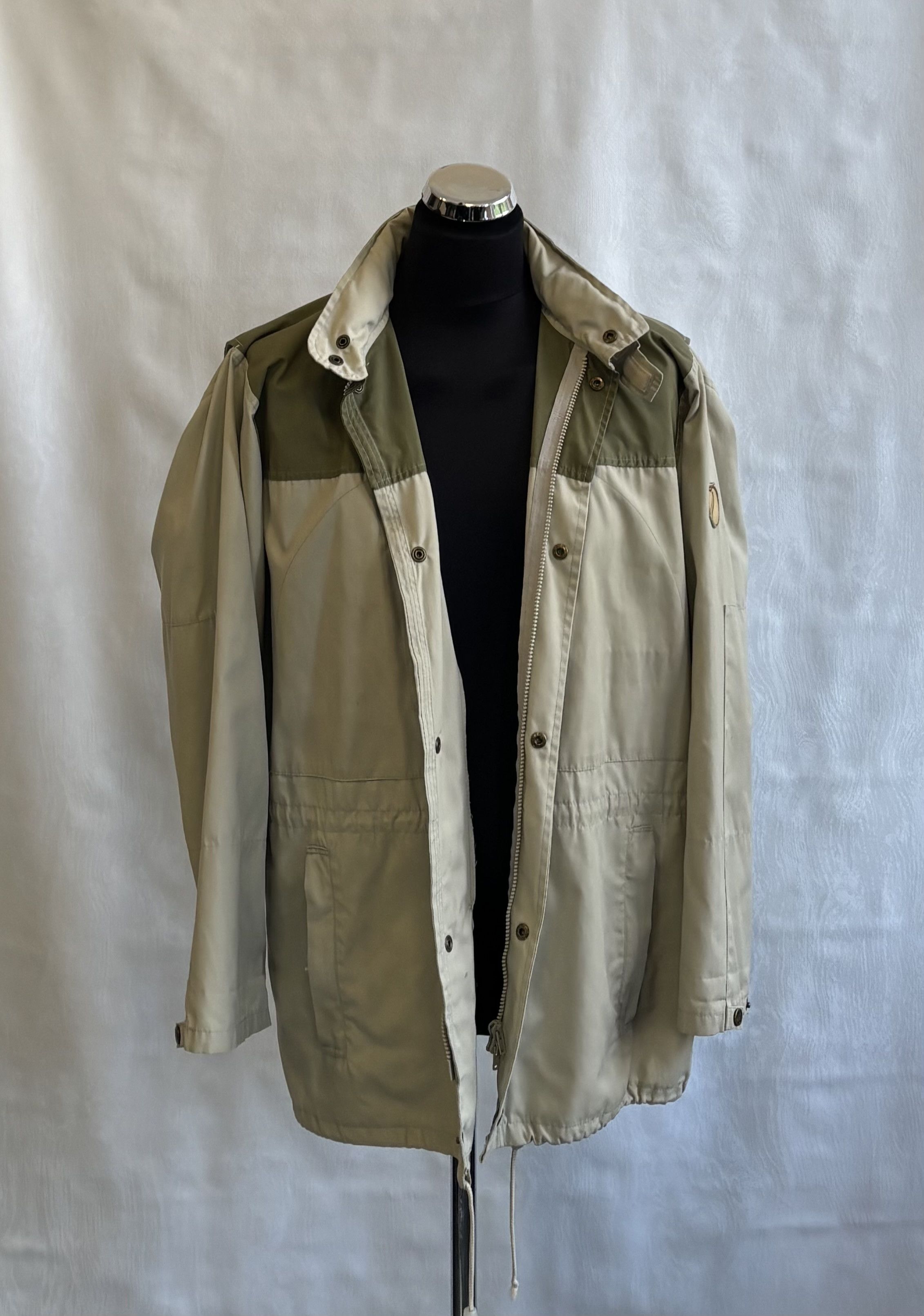Fjallraven Fjallraven jacket vintage size. 54 Size US L / EU 52-54 / 3 - 5 Thumbnail