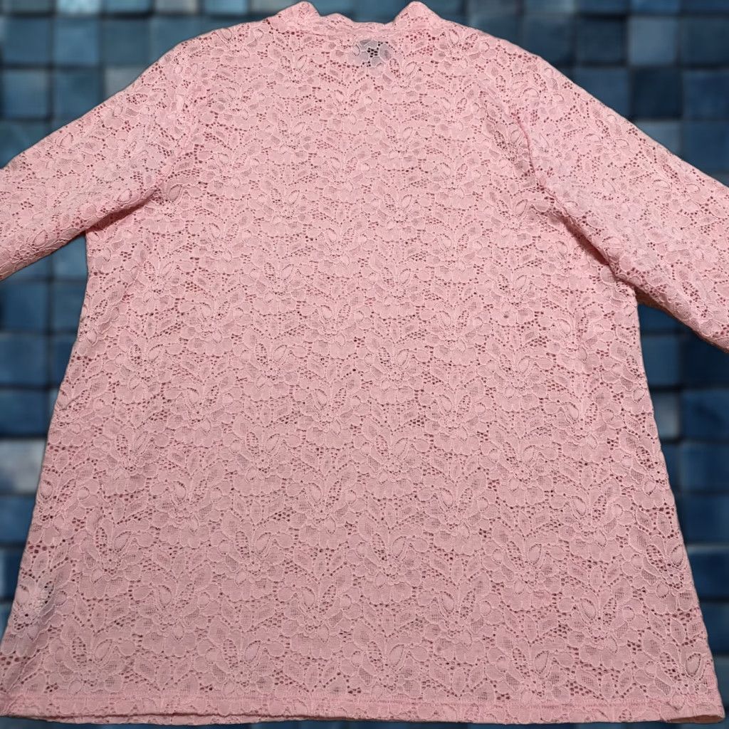 Torrid Torrid Shirt 1X Pink Floral Lace Mock Neck Long Sleeve Nylon Blouse Womens Plus Size 1X Spring Summer Fall Womens Size XL / US 12-14 / IT 48-50 - 1 Thumbnail
