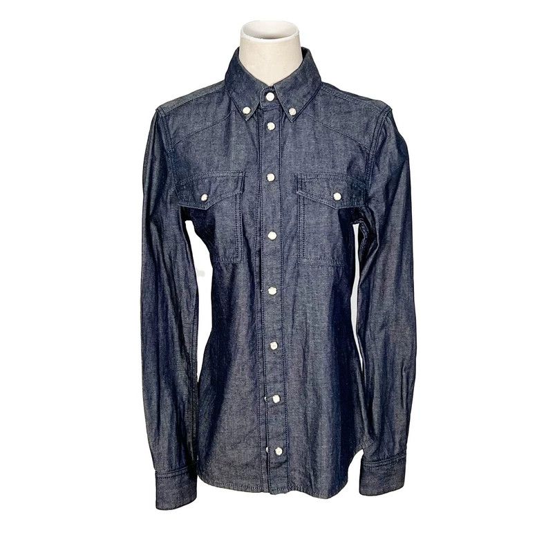 Givenchy Givenchy Size36 Denim shirt with logo on the back, classic Size XL / US 12-14 / IT 48-50 - 1 Thumbnail
