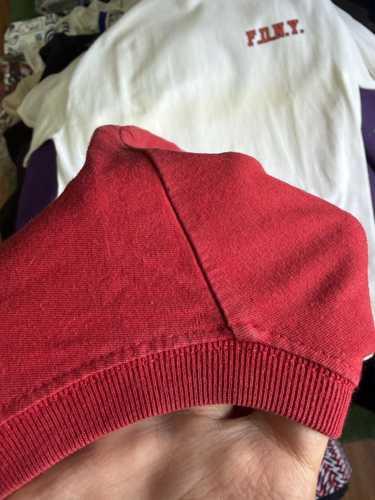 Moschino Vintage Moschino Jeans Red Cheap and Chic Peace T-Shirt Y2K Size US M / EU 48-50 / 2 - 7 Thumbnail