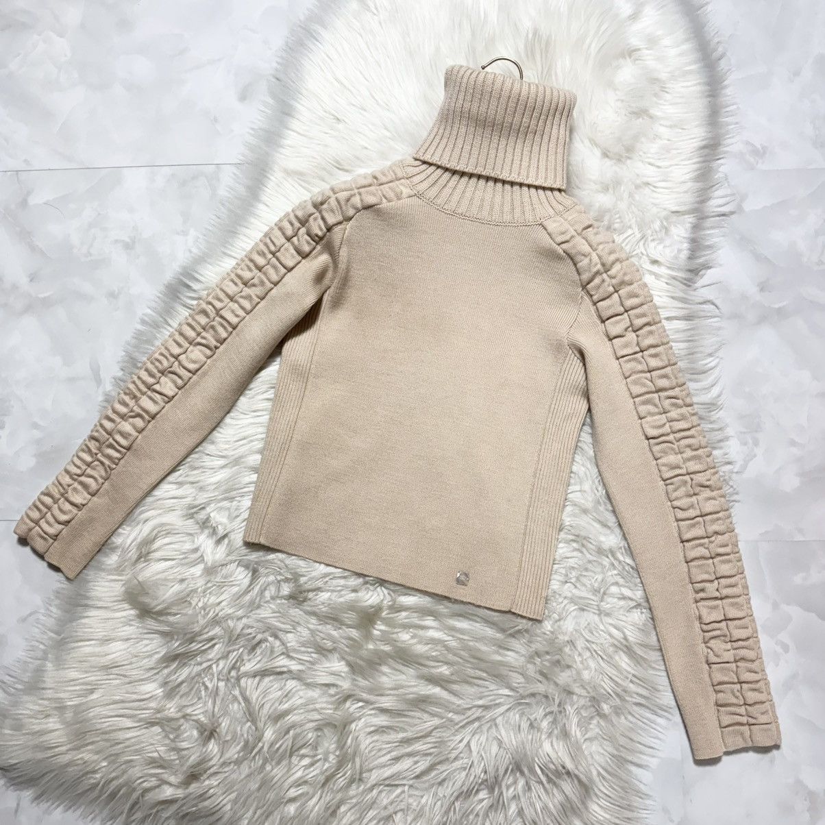 Chanel Authentic Chanel Matelassé Turtleneck Sweater Size S / US 4 / IT 40 - 5 Thumbnail