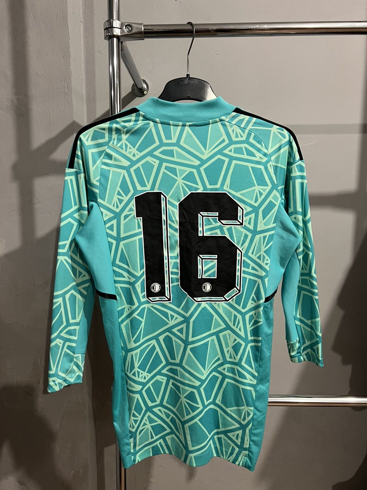 Adidas 2022/23 FEYENOORD ROTTERDAM #16 GO PLAYER ISSUED SOCCERSHIRT Size US S / EU 44-46 / 1 - 12 Thumbnail