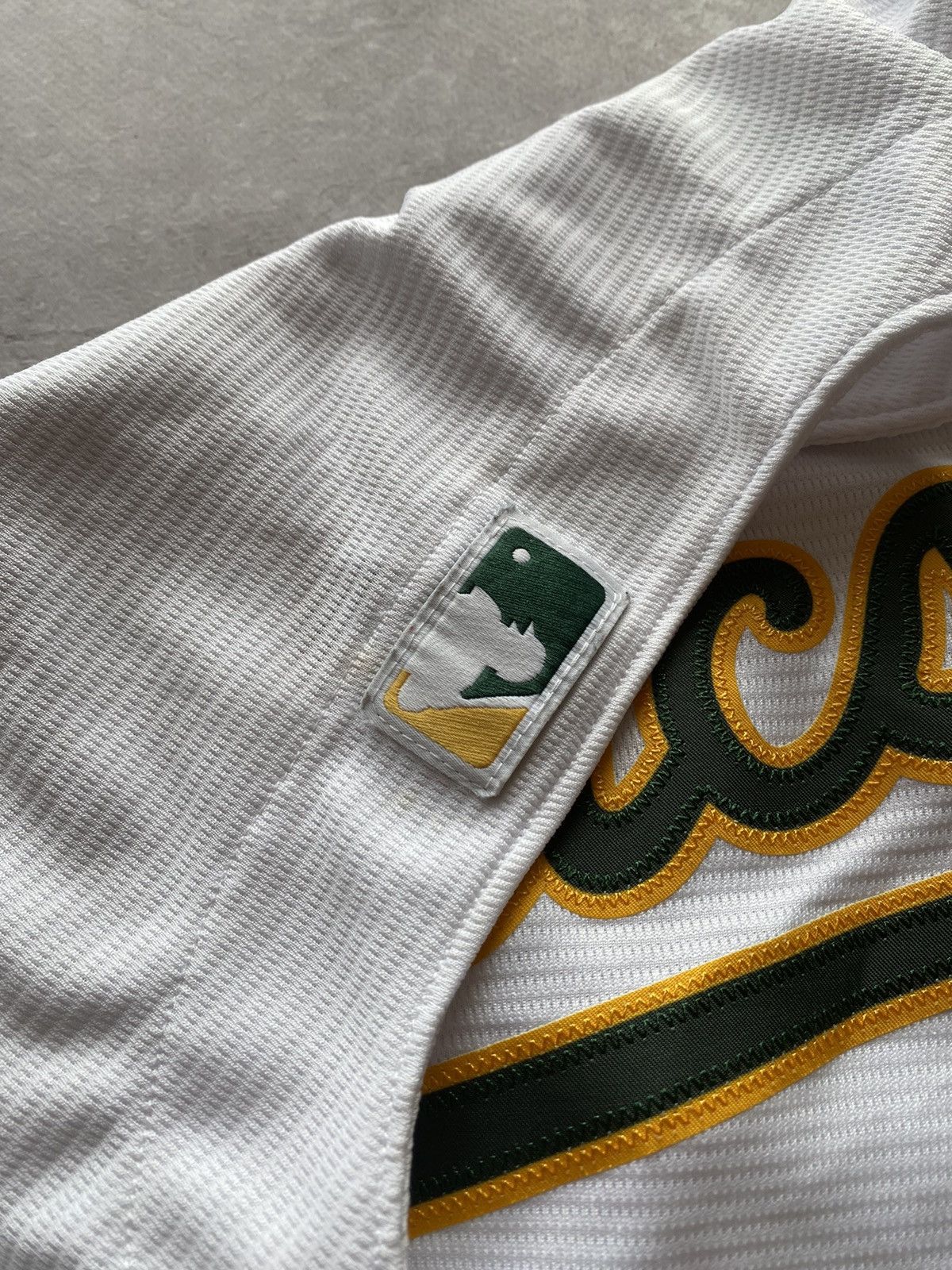 Nike Nike Team MLB Oakland Athletics Home White Jersey 2022 Size US S / EU 44-46 / 1 - 14 Thumbnail
