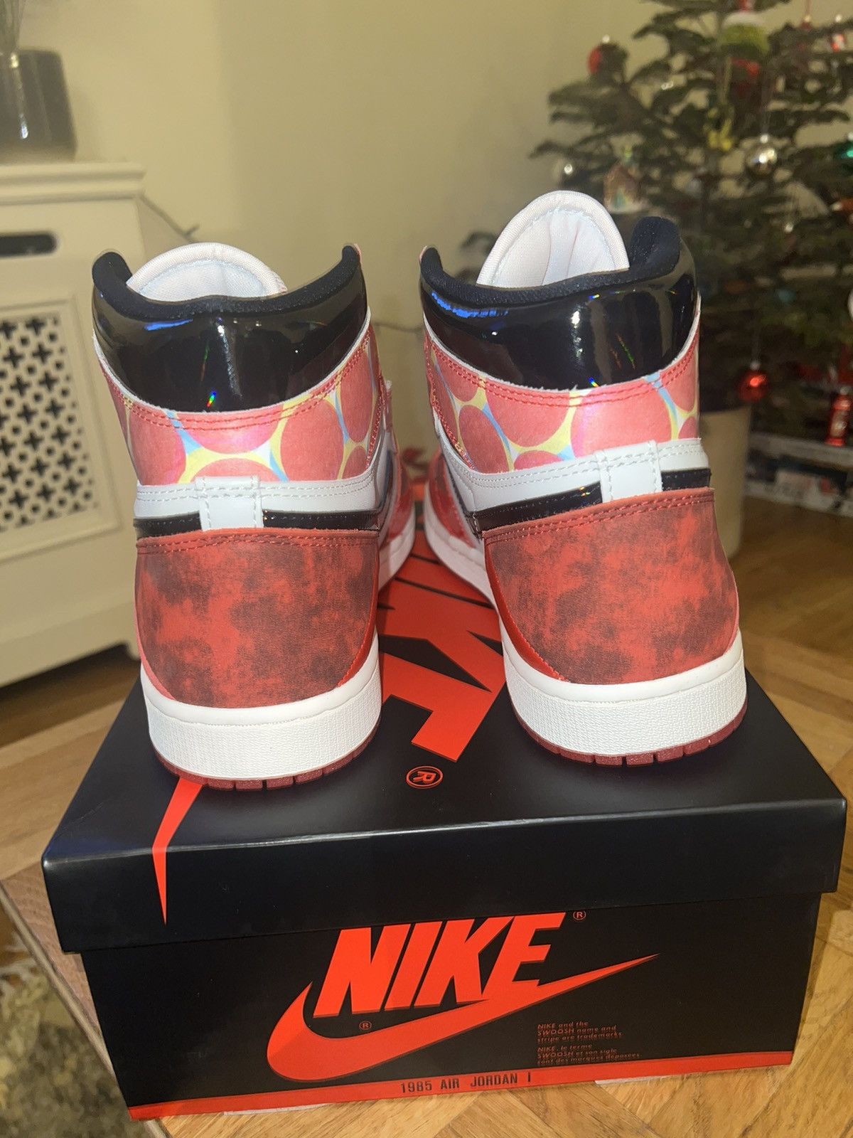 Jordan Brand × Marvel Comics Jordan 1 Retro OG x Marvel High Next Chapter Spider-Verse Size US 10.5 / EU 43-44 - 2 Thumbnail