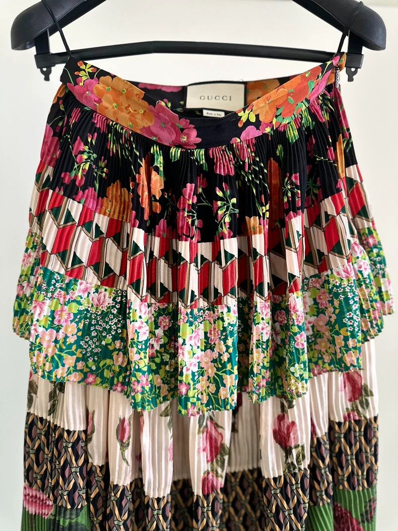 Gucci GucciPleated skirt 2503-Nextarrow Size 25" / US 0 / IT 36 - 4 Thumbnail