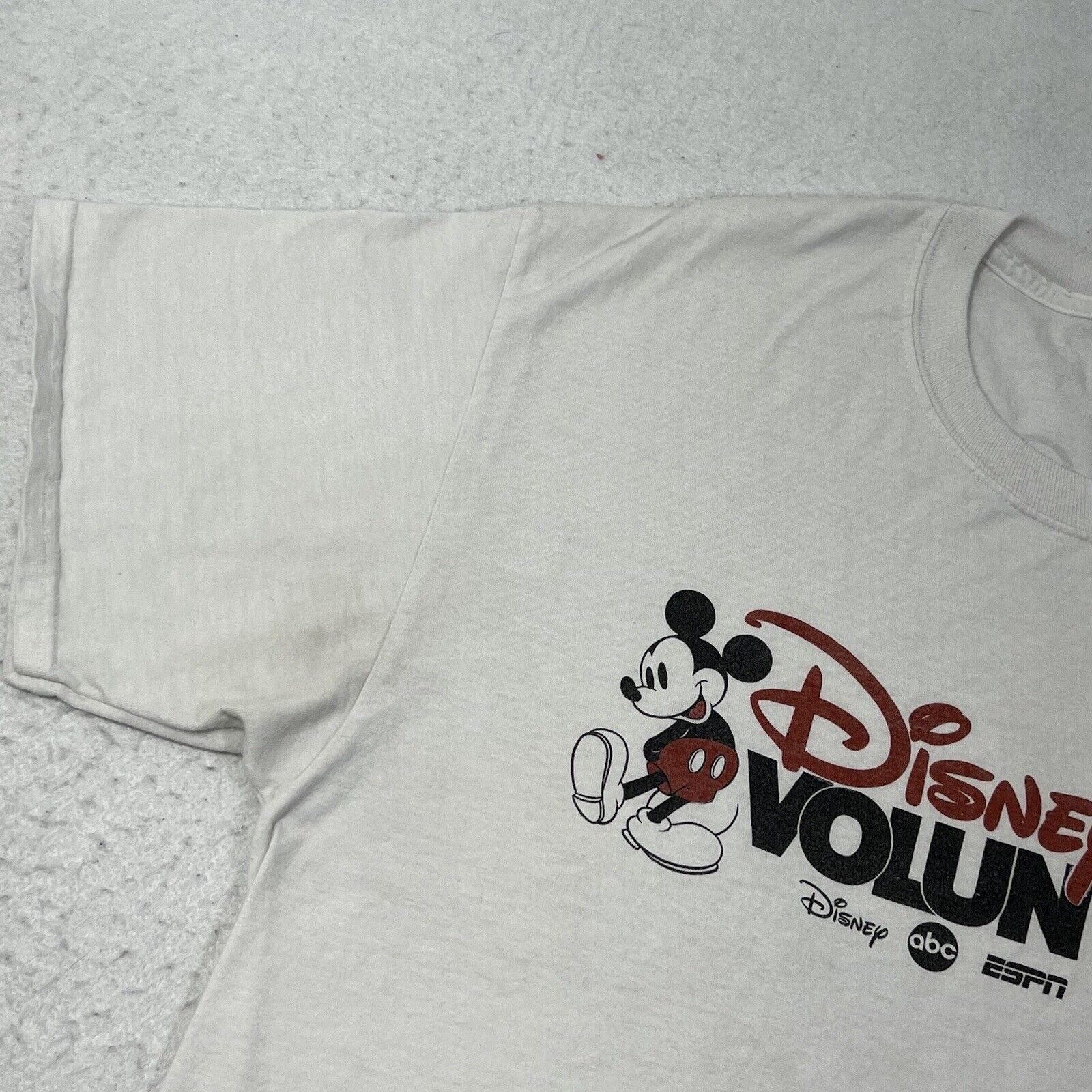 Hanes Vintage Disney Voluntears Mickey Mouse Graphic T Shirt Size US L / EU 52-54 / 3 - 5 Thumbnail