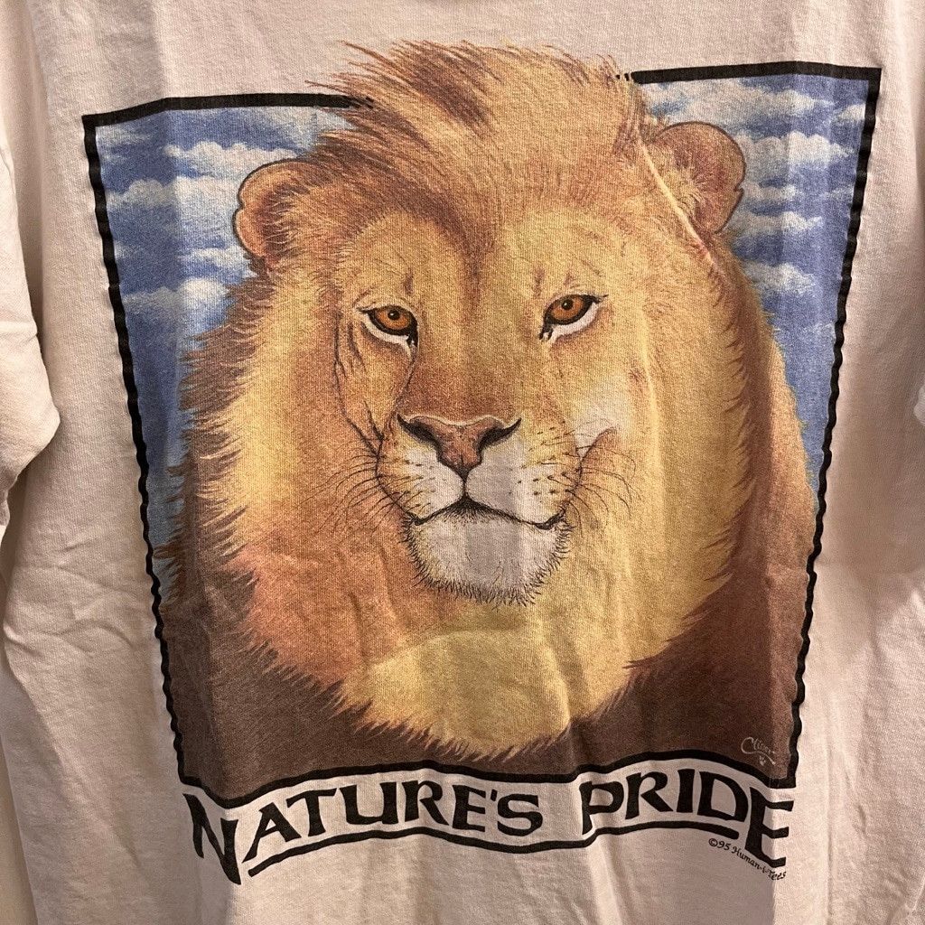 Gildan Vintage 90s Nature Pride tee with a lion graphic Size US L / EU 52-54 / 3 - 2 Thumbnail
