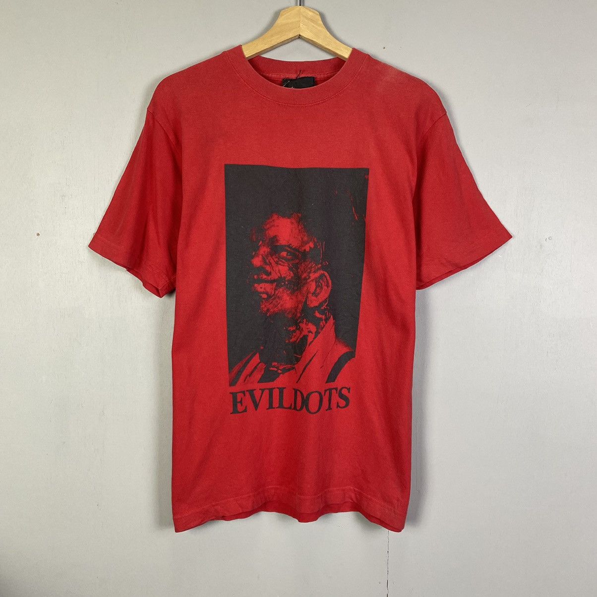Expert Horror THE SHINING STANLEY KUBRICK EVILDOTS EASTER TAG TSHIRT Size US M / EU 48-50 / 2 - 1 Thumbnail