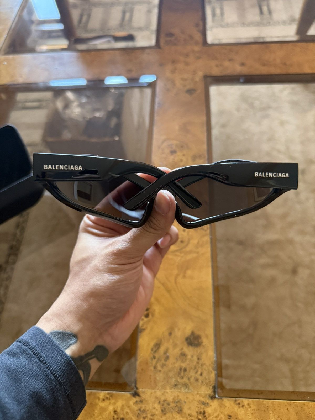 Balenciaga Balenciaga Fennec Oval Sunglasses Black Size ONE SIZE - 5 Thumbnail