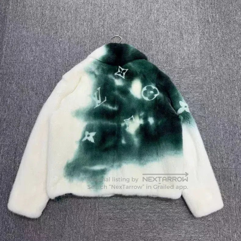 Louis Vuitton Louis Vuitton Blue Gradient Mink Jacket-yf. Size US L / EU 52-54 / 3 - 3 Thumbnail