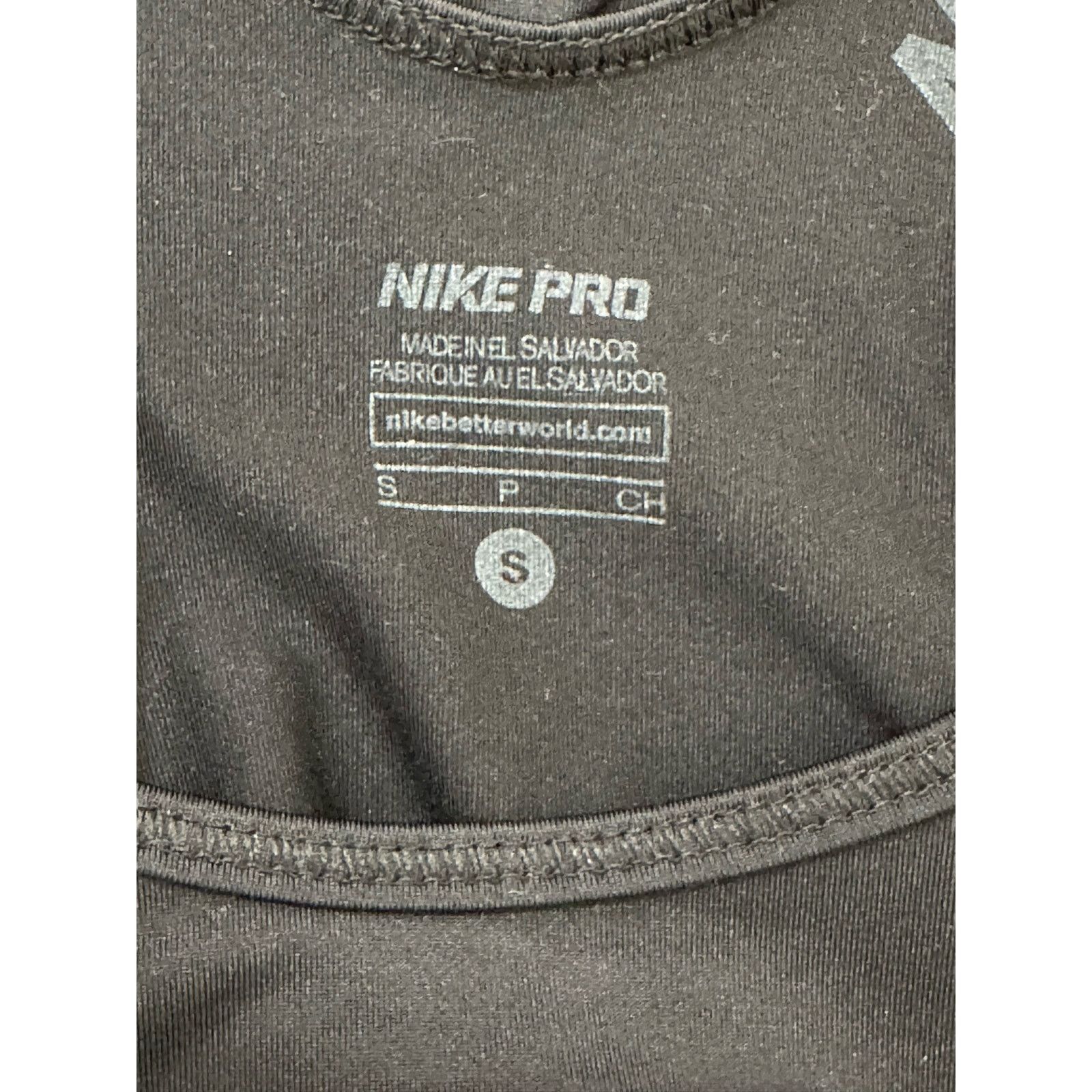 Nike Nike top black logo athletic tank top size small Size S / US 4 / IT 40 - 3 Thumbnail