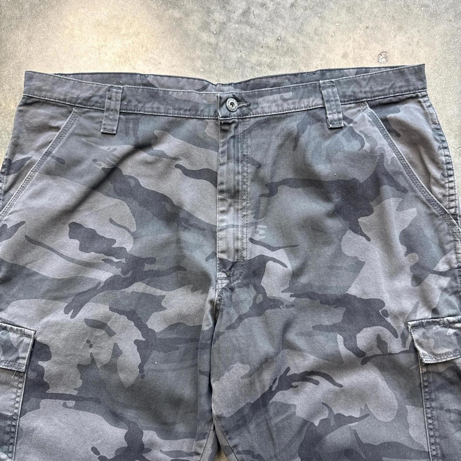 Wrangler Wrangler camouflage cargo pants #skater Size US 40 / EU 56 - 2 Thumbnail