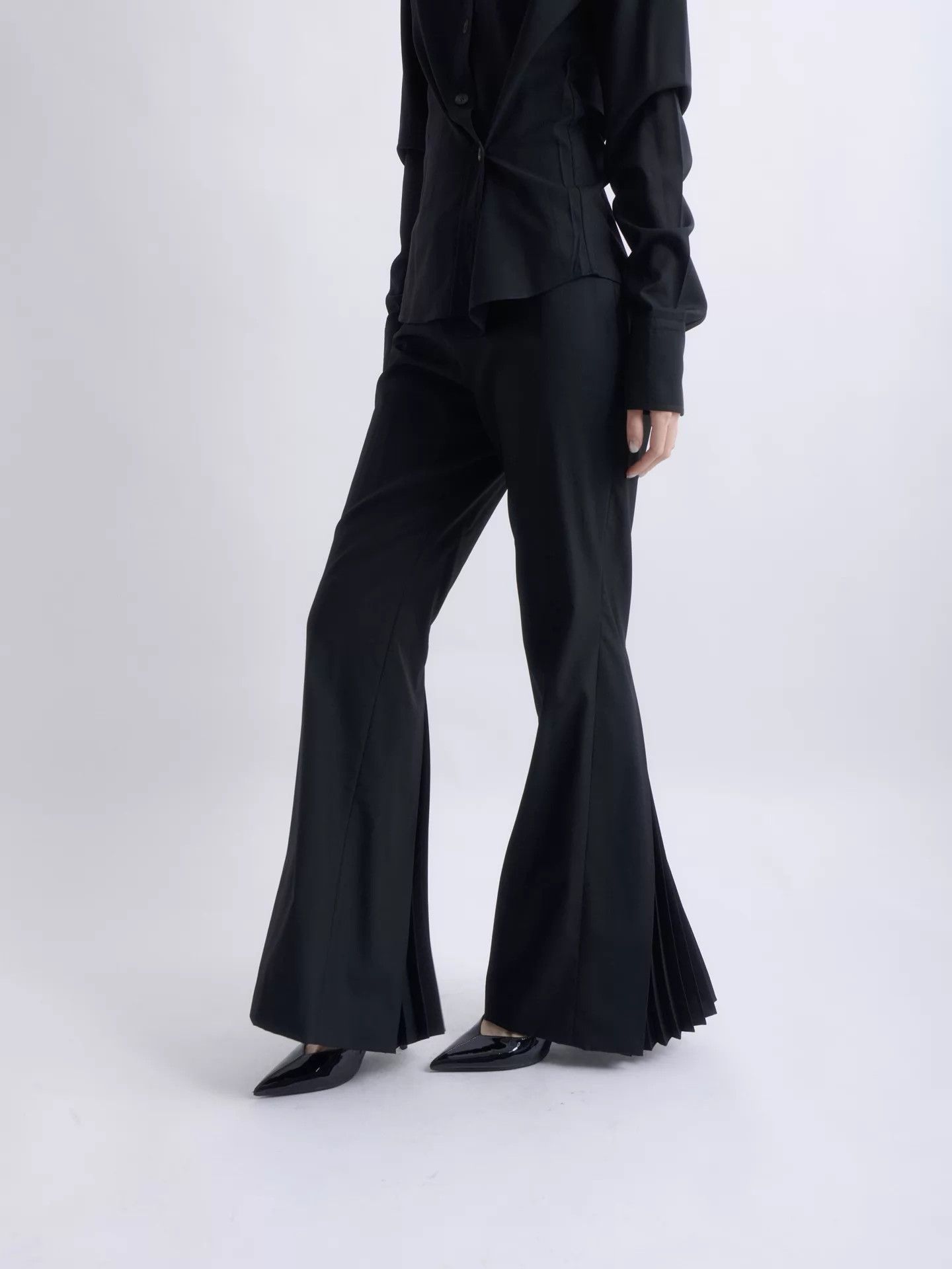 Jean Paul Gaultier Jean Paul Gaultier 00s Women's Black Pleated Flare Pants Size 26" / US 2 / IT 38 - 4 Thumbnail