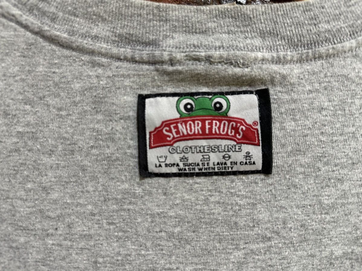 Vintage Vintage University Of Senor Frog’s Tee Size US XL / EU 56 / 4 - 6 Thumbnail