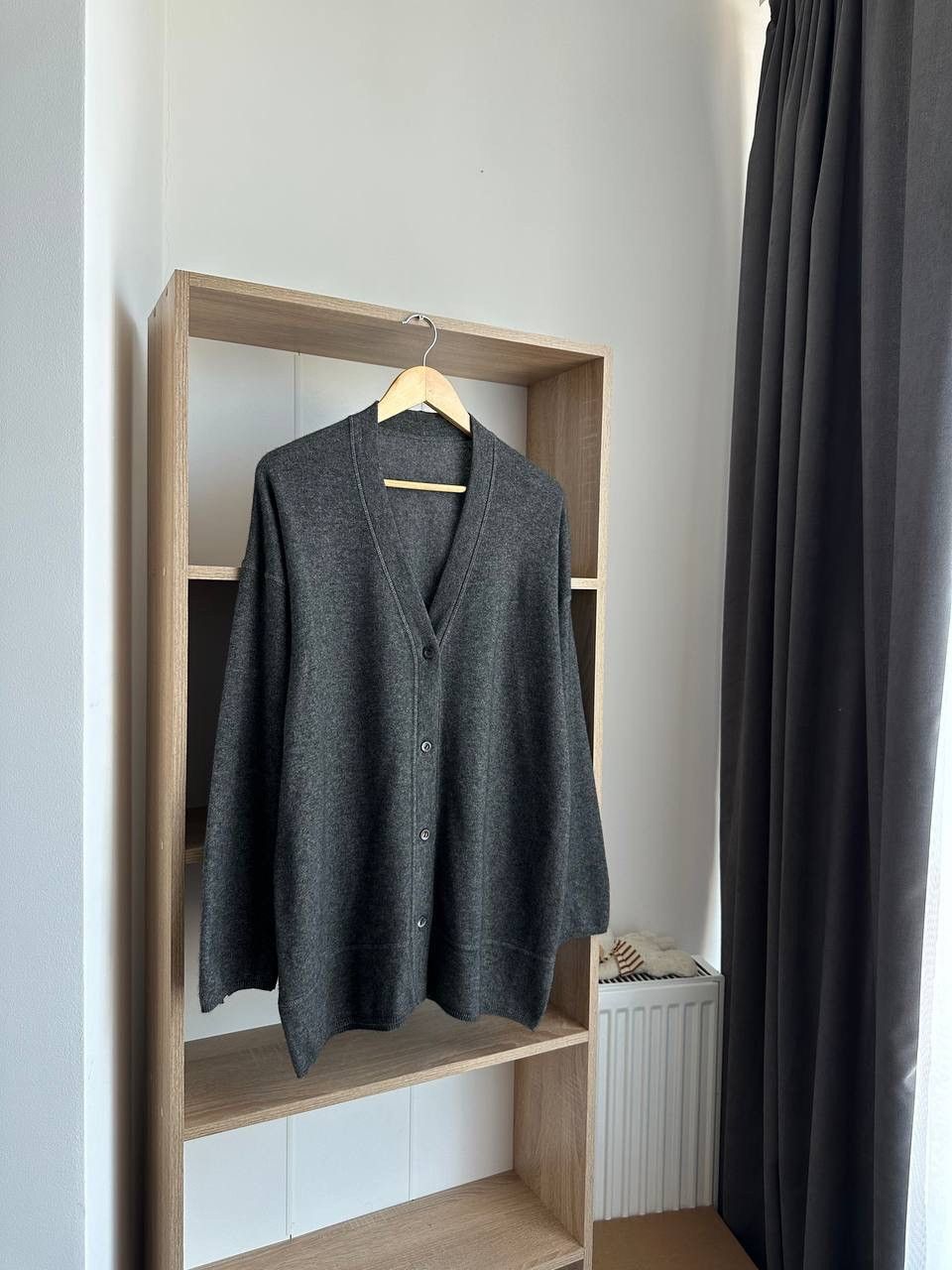 Brunello Cucinelli × Vintage Vintage Brunello Cucinelli Wool Cashmere Cardigan West Gray Size US L / EU 52-54 / 3 - 1 Thumbnail