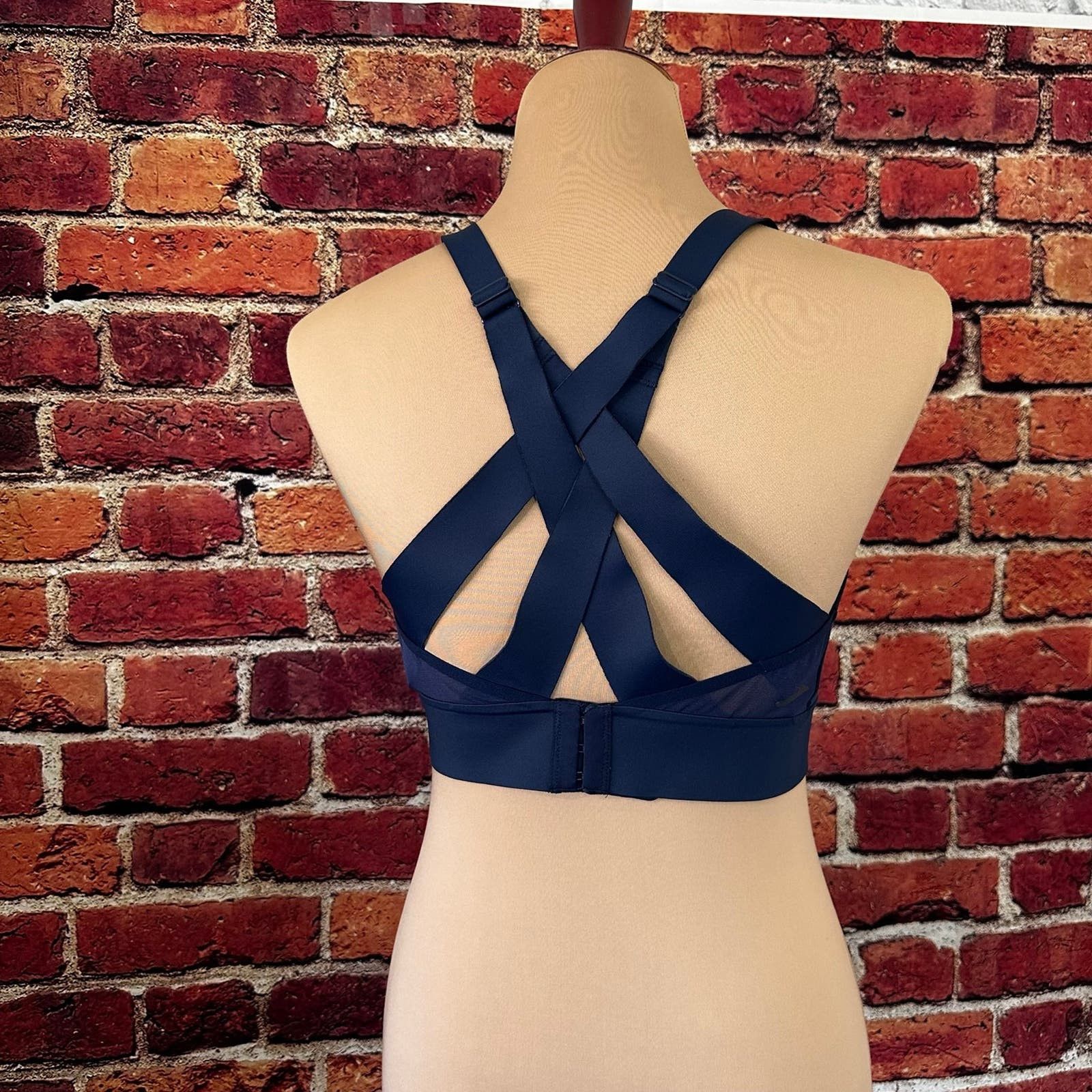 Brooks Brooks Sports Bra Size ONE SIZE - 6 Thumbnail
