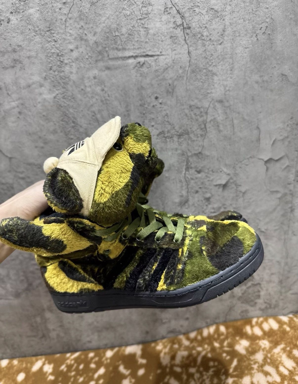 Adidas Adidas x Jeremy Scott Wings Bear K37 Size US 8 / IT 38 - 7 Thumbnail