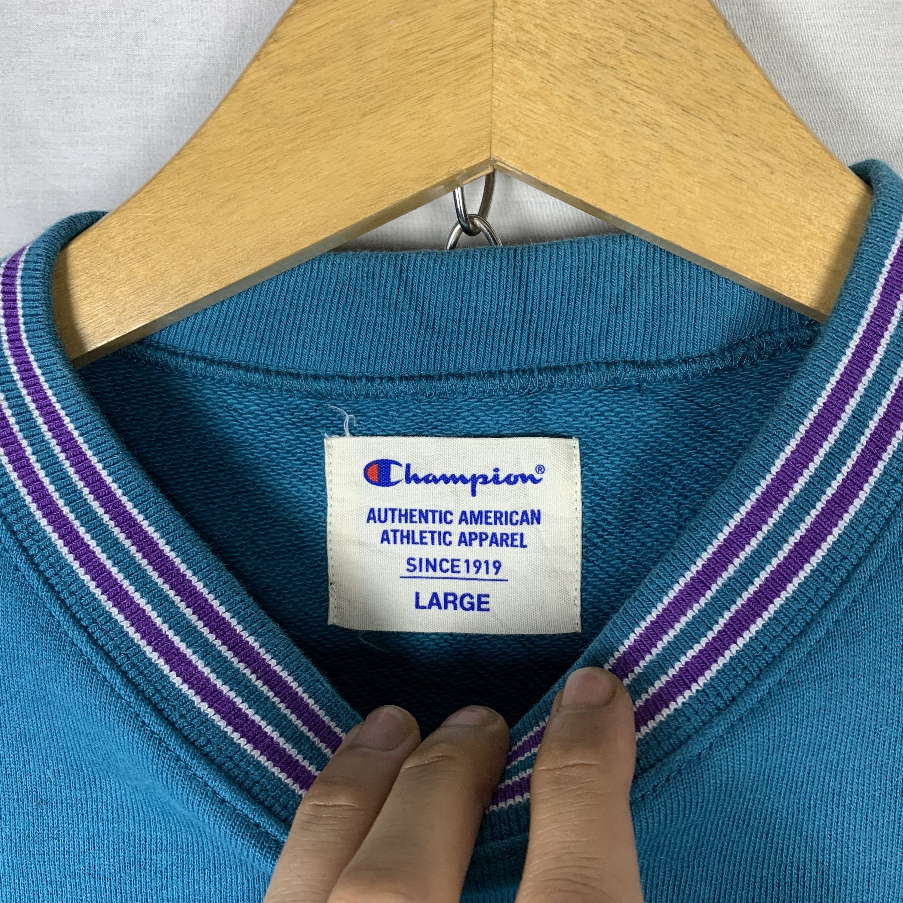 Champion Vintage Champion Sweatshirt Crewneck Size US L / EU 52-54 / 3 - 5 Thumbnail