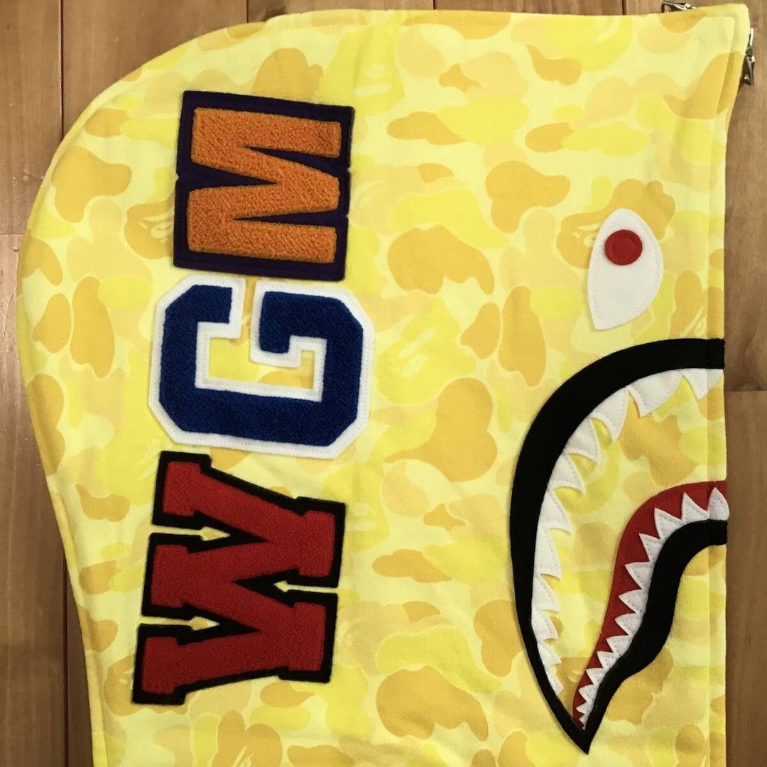 Bape 2024 🔥Kids Store Camo🔥 BAPE shark full zip hoodie APE Size US XL / EU 56 / 4 - 5 Thumbnail