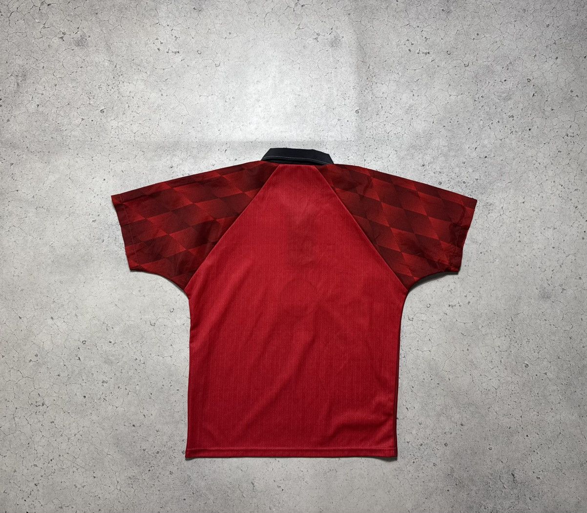 Umbro Umbro FC Manchester United 1996/1998 Vintage Soccer Jersey Size US S / EU 44-46 / 1 - 13 Thumbnail