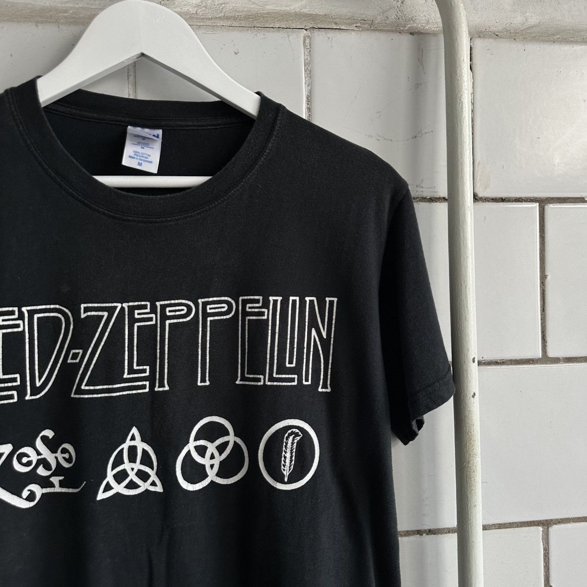 Led Zeppelin Vintage Japanese Style Led Zeppelin T-shirts Big Logo Y2K Size US S / EU 44-46 / 1 - 3 Thumbnail