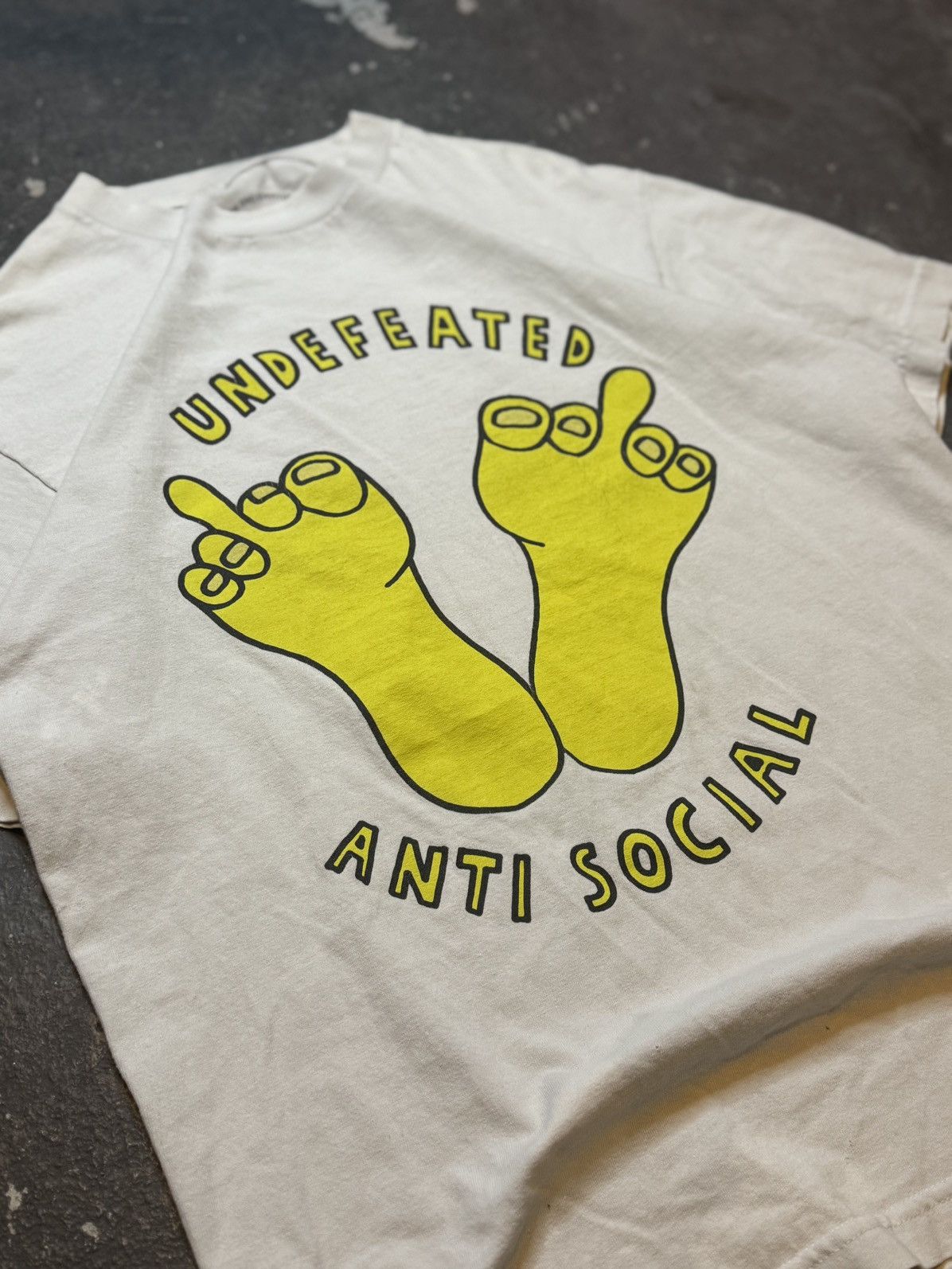 Anti Social Social Club × Undefeated Anti Social Social club x Undefeated Tee Size US M / EU 48-50 / 2 - 2 Thumbnail