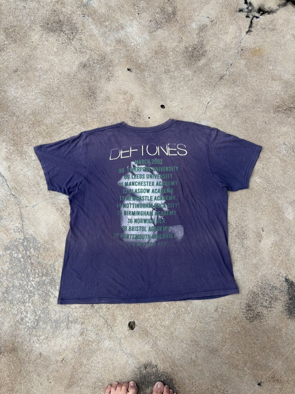 Vintage T-shrit VTG “ DEFTONES “ ©️2002 Size US XL / EU 56 / 4 - 6 Thumbnail
