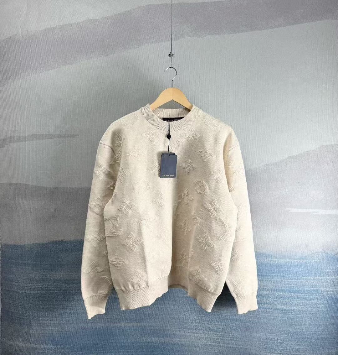 Louis Vuitton louis vuitton beige knit sweater with floral pattern Size US M / EU 48-50 / 2 - 1 Thumbnail