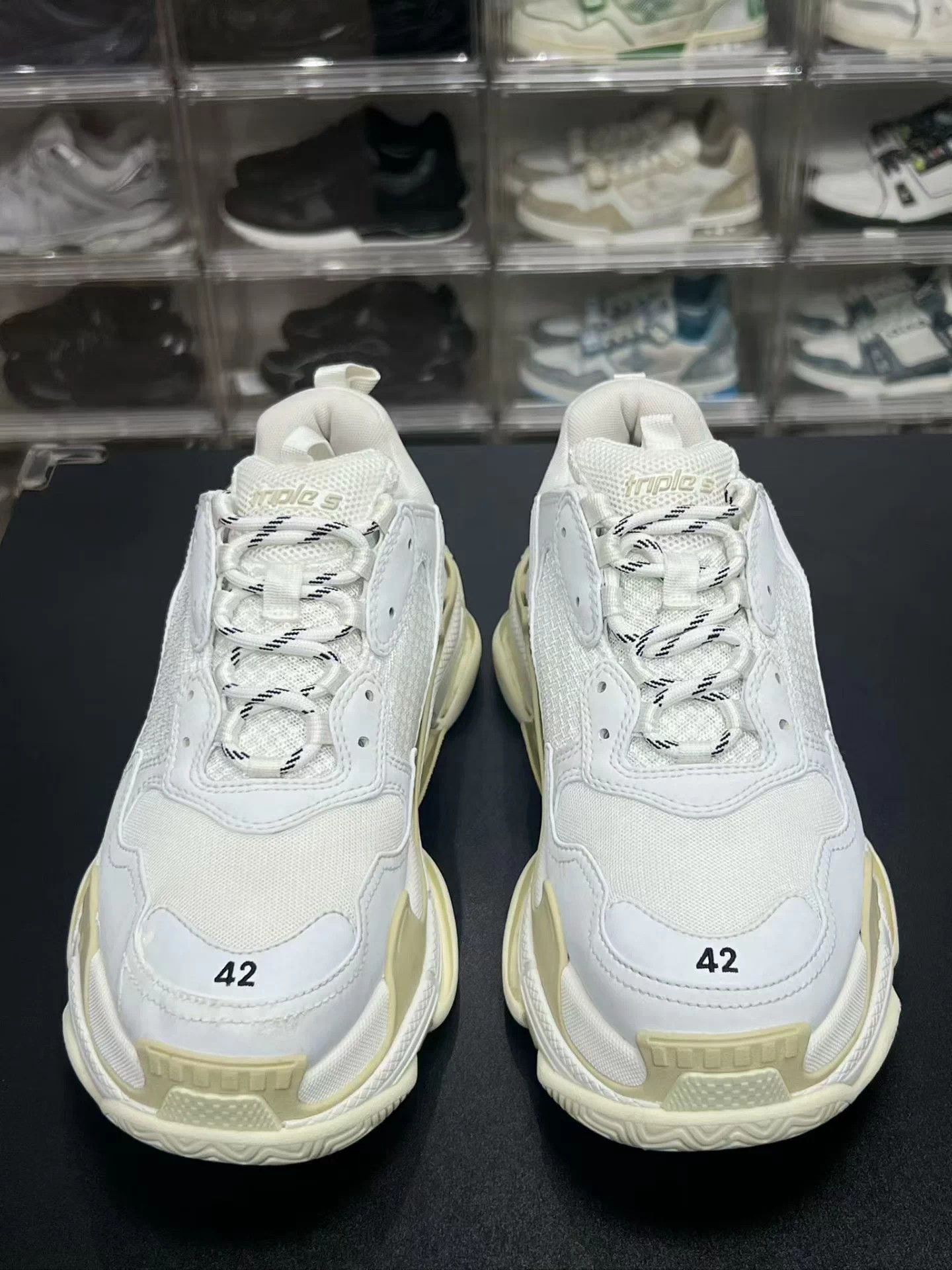 Balenciaga Balenciaga Triple S white brown 42 Worn Once Size US 9 / EU 42 - 2 Thumbnail