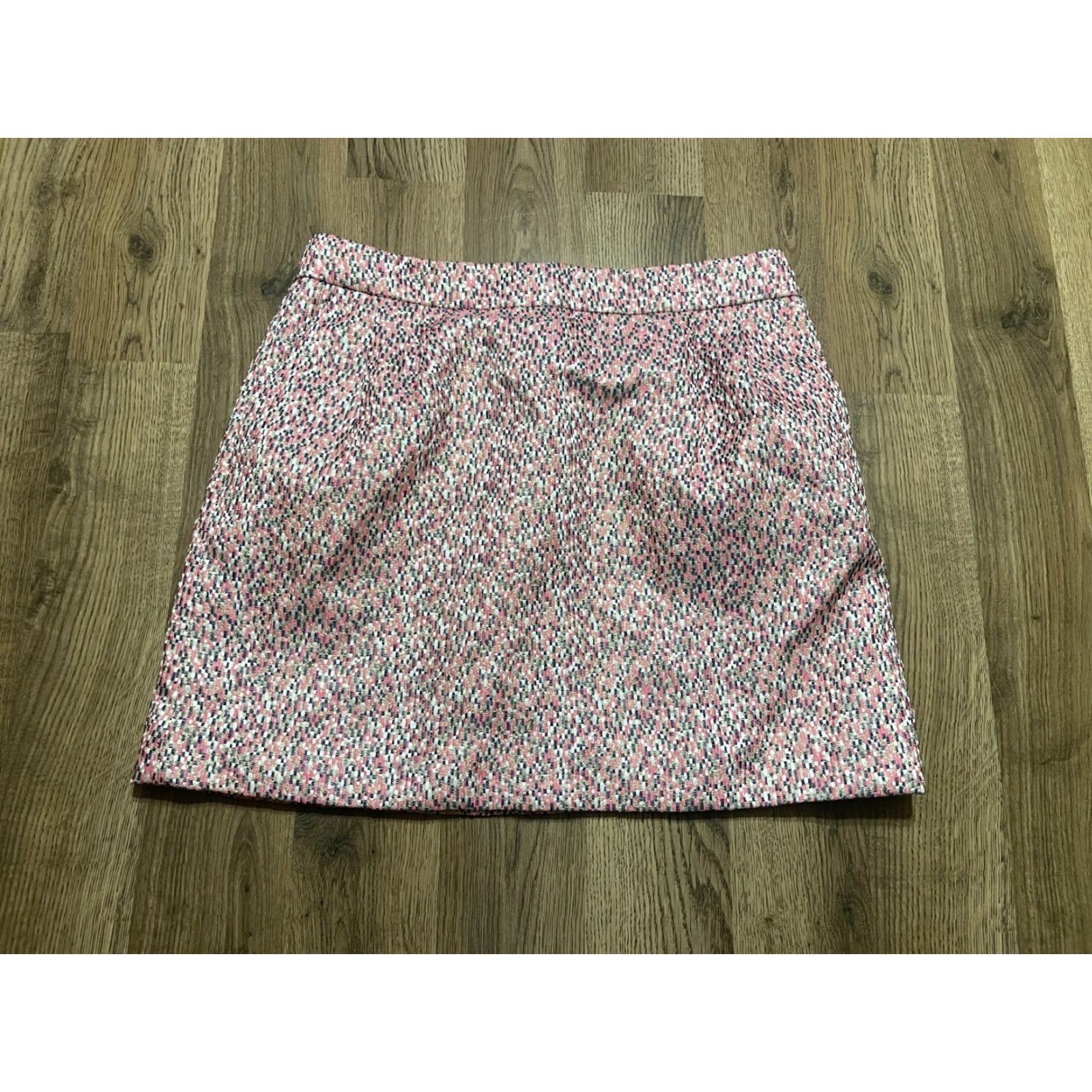 J.Crew **J.CREW Women's Size 8 Mini Tweed Skirt, Zip Back, Pink** User: **J.CREW Women's Size 8 Mini Skirt, Tweed, Zip Back, Pink** Size 30" / US 8 / IT 44 - 2 Thumbnail