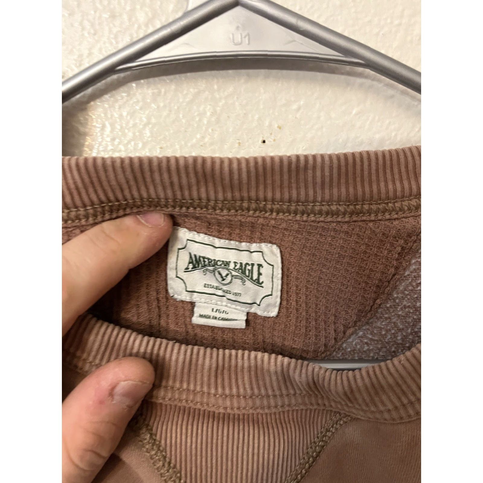 American Eagle Outfitters VINTAGE American Eagle Sweatshirt Mens Large Brown Mountain Graphic Crewneck Pullover Size US L / EU 52-54 / 3 - 2 Thumbnail