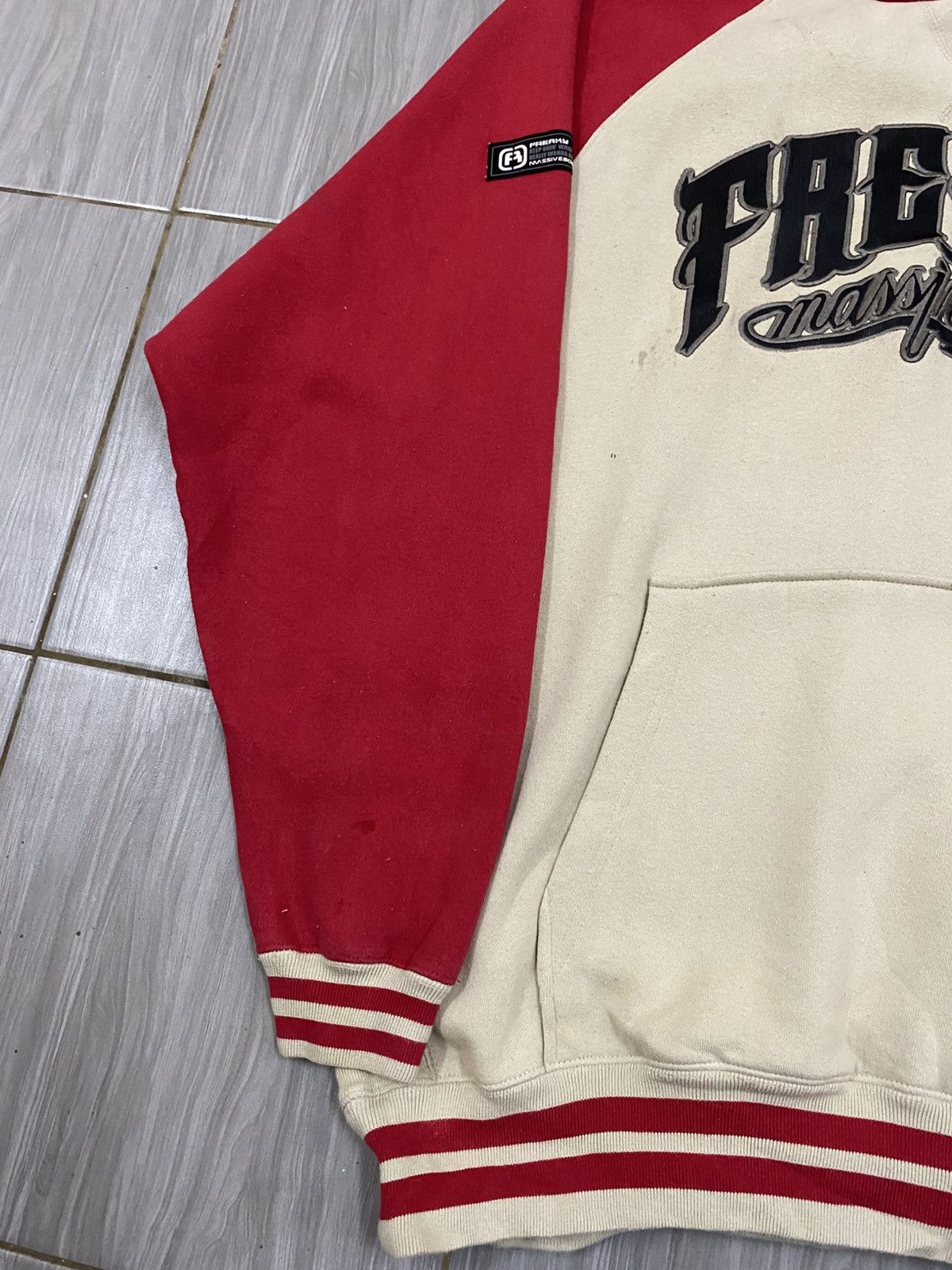 Vintage Vintage Freaky Heavy Hoodie Pullover Size US XL / EU 56 / 4 - 5 Thumbnail