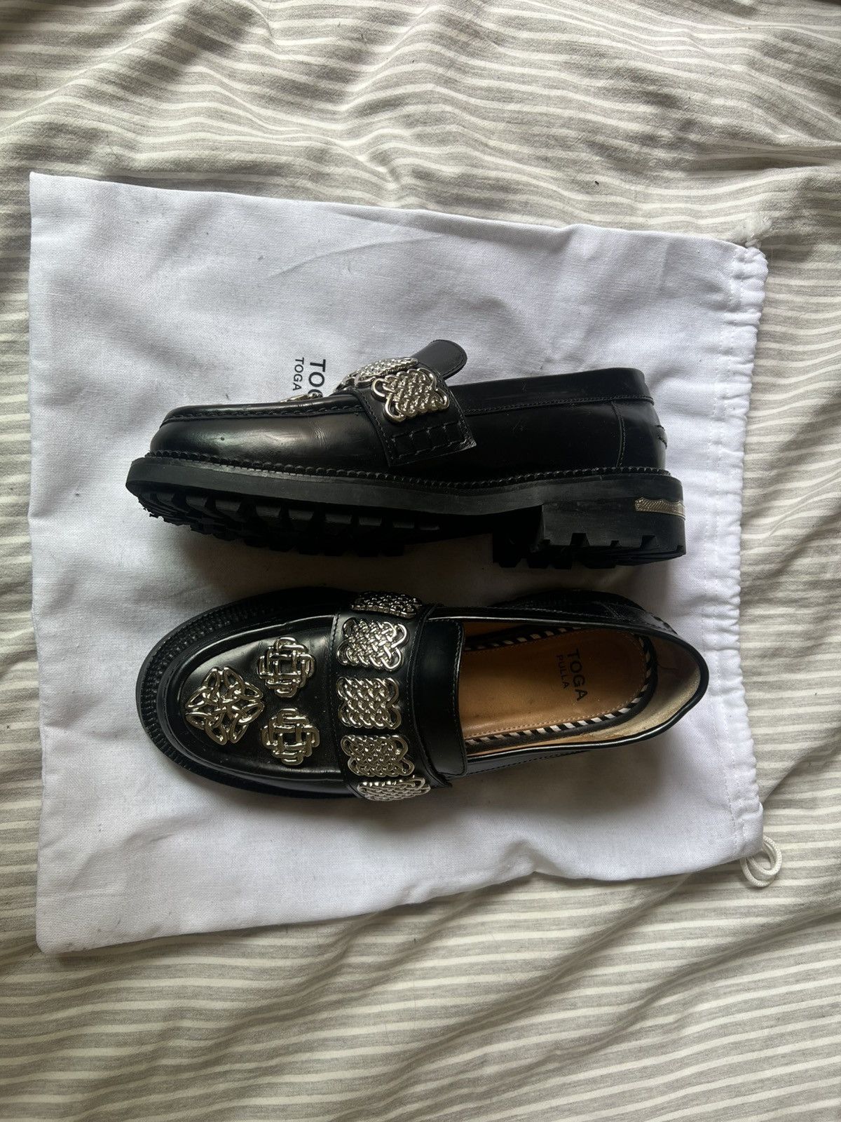 Toga Pulla Toga Pulla Black Chain Link Loafers Size US 7 / IT 37 - 2 Thumbnail