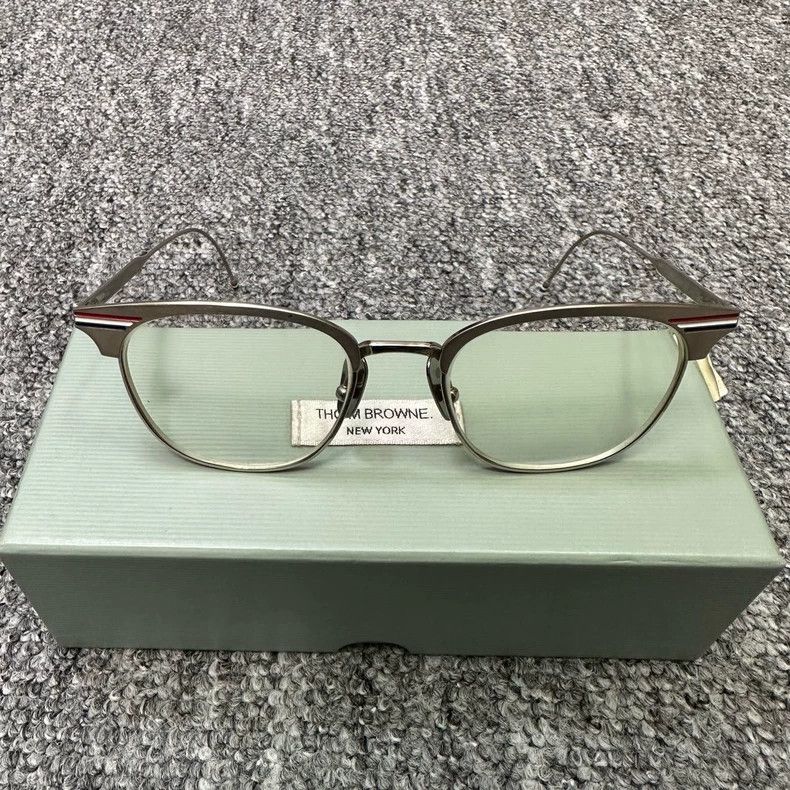 Thom Browne THOM BROWNE Tri-color Striped Thin-Frame Glasses 2502-Nexta Size ONE SIZE - 2 Thumbnail