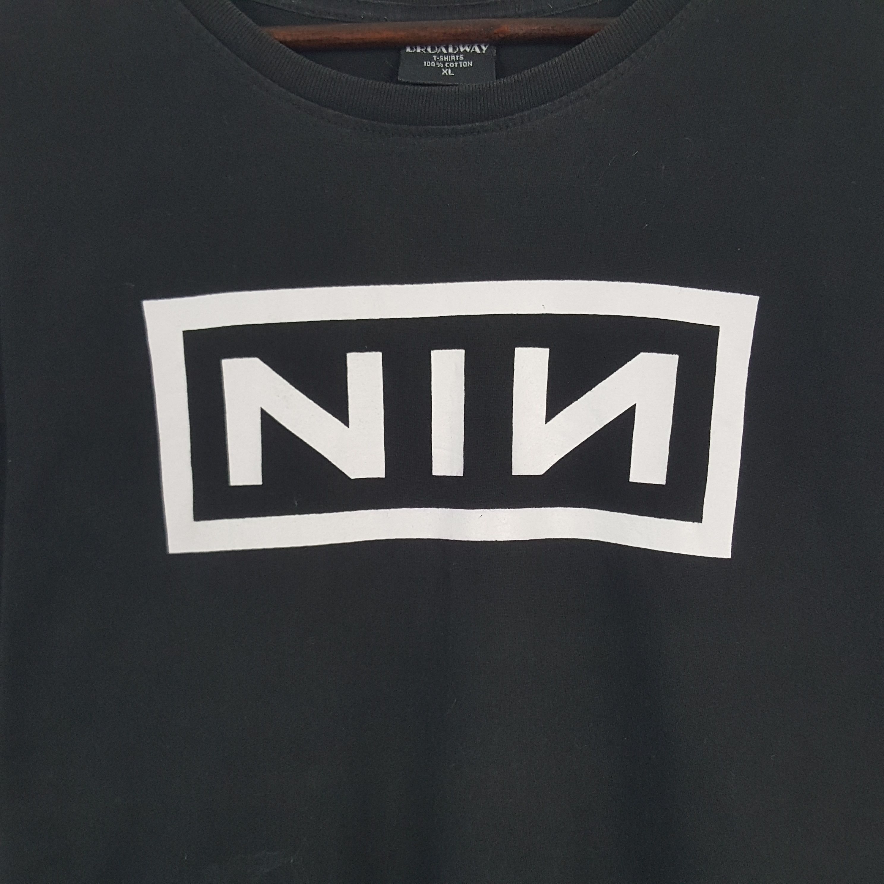 Band Tees × Vintage Vintage NIN American Band Tshirt Size US XXL / EU 58 / 5 - 2 Thumbnail