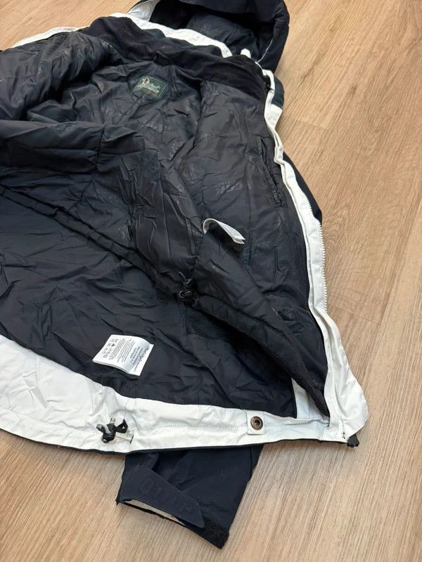 Peak Performance Peak Performance W Peak S Jacket GTX Gore-Tex ski size M Size M / US 6-8 / IT 42-44 - 12 Thumbnail