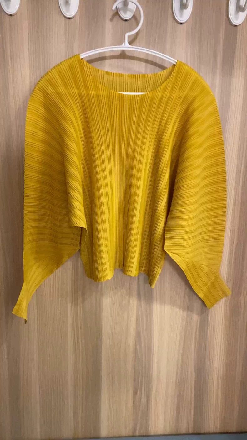 Issey Miyake Issey Miyake size:3 Yellow long sleeve Size S / US 4 / IT 40 - 1 Thumbnail