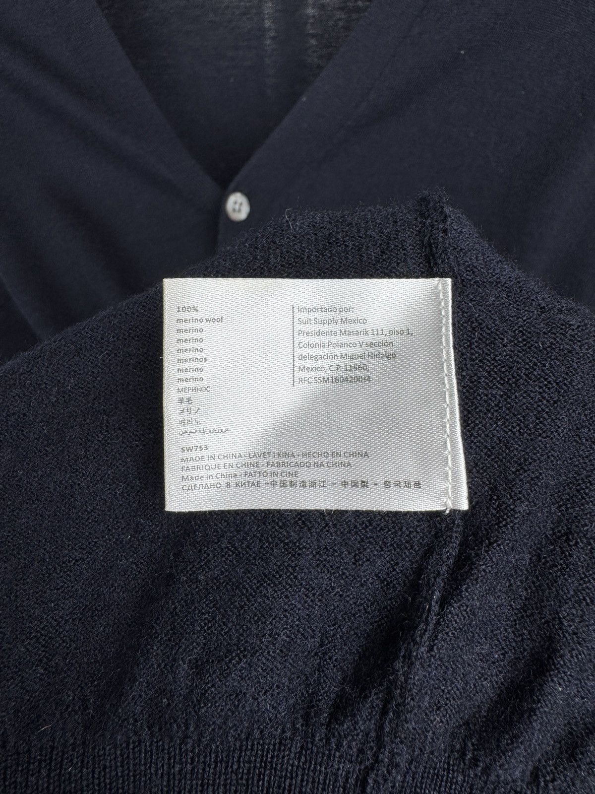 Suitsupply Suitsupply Navy Blue Merino Wool V Neck cardigan size XL Size US XL / EU 56 / 4 - 9 Thumbnail