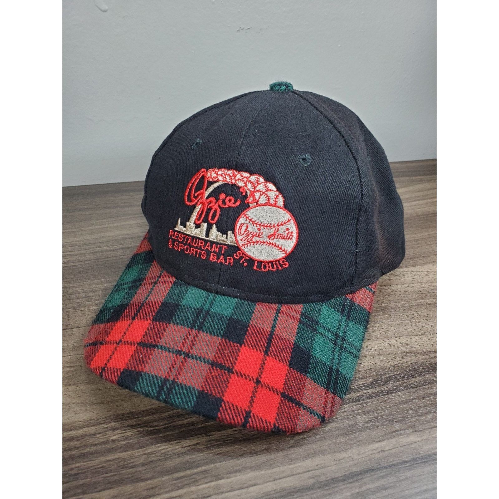 MLB × Vintage Ozzie's Restaurant Sports Bar Hat Cap Ozzie Smith St. Louis Size ONE SIZE - 1 Thumbnail