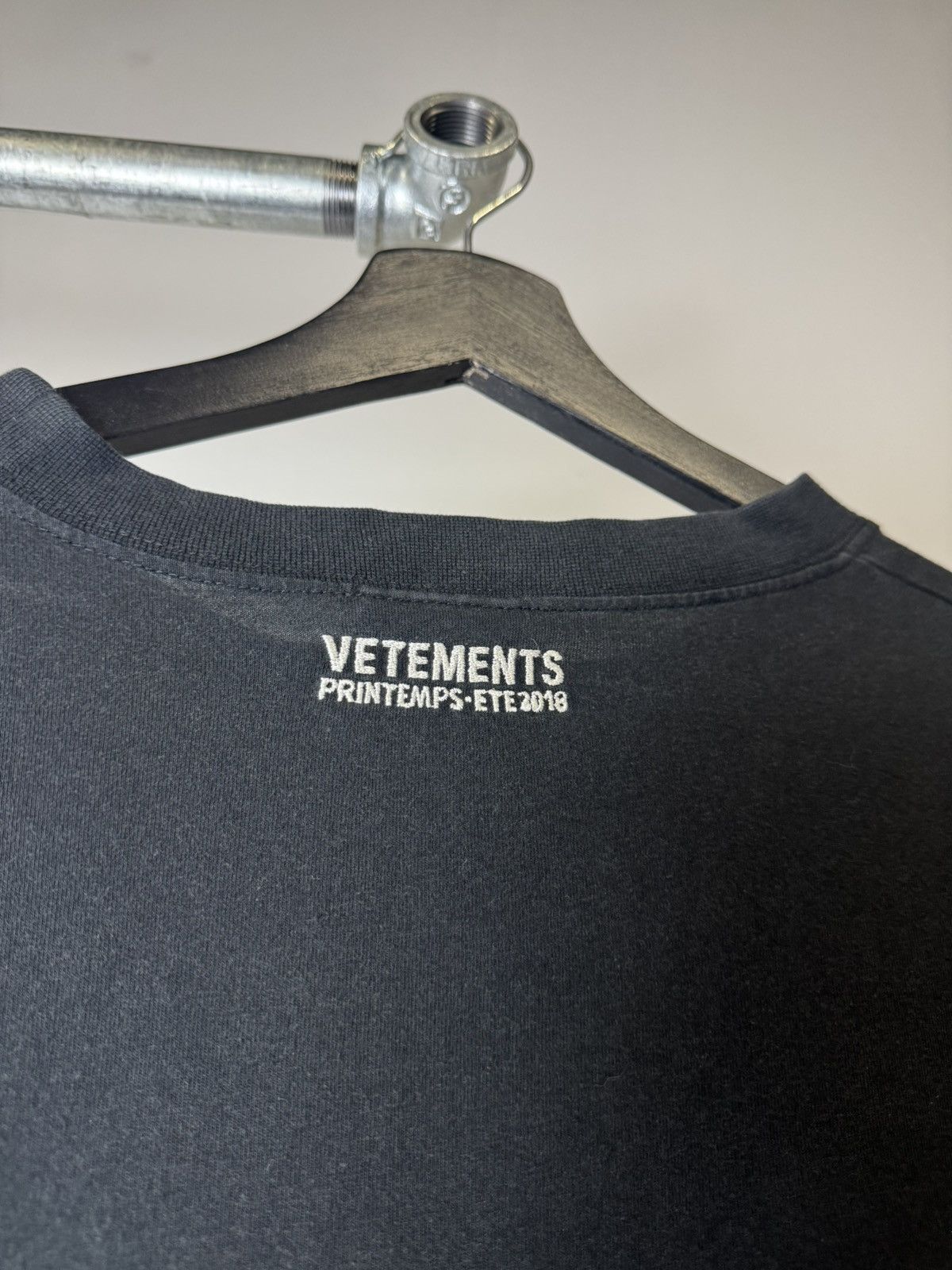 Vetements Vetements haute couture tee Size US S / EU 44-46 / 1 - 4 Thumbnail