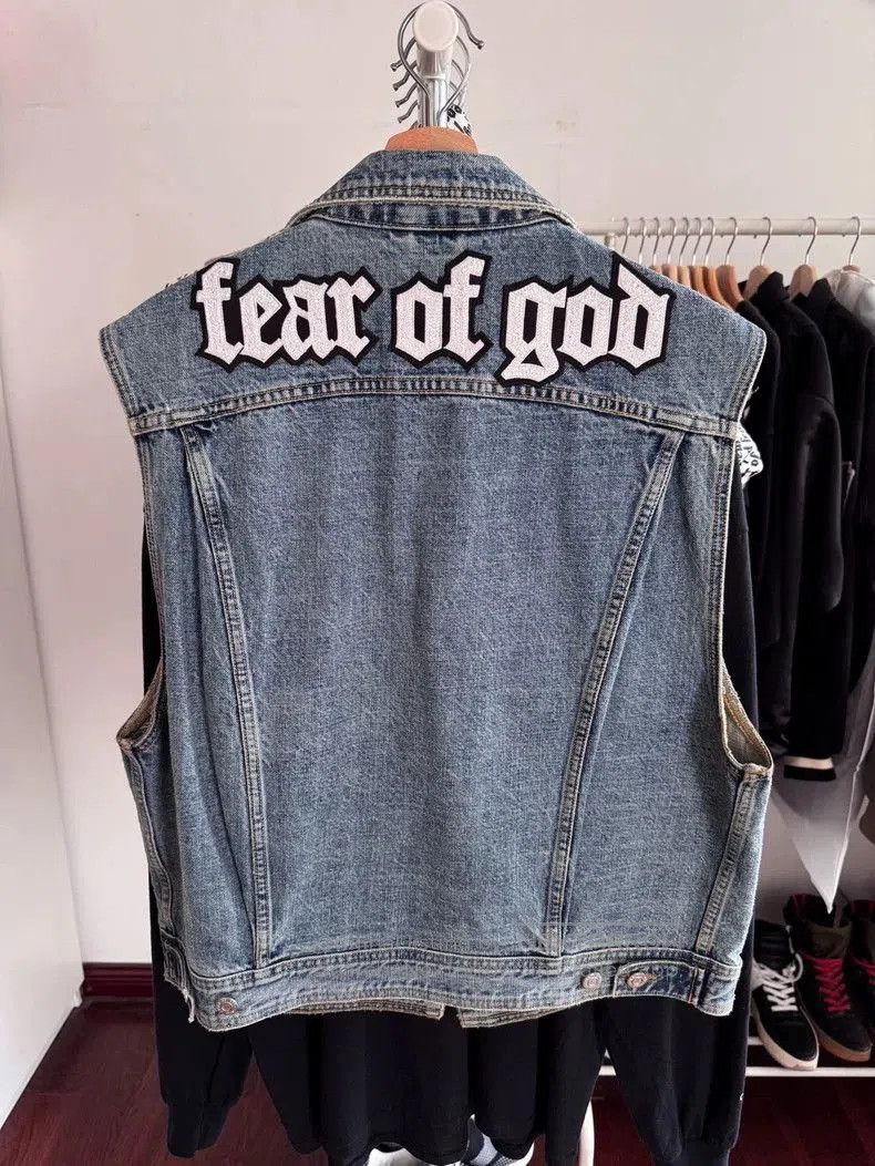 Fear of God Fear of God 5th Jay-Z Denim Vest L. Size US L / EU 52-54 / 3 - 2 Thumbnail