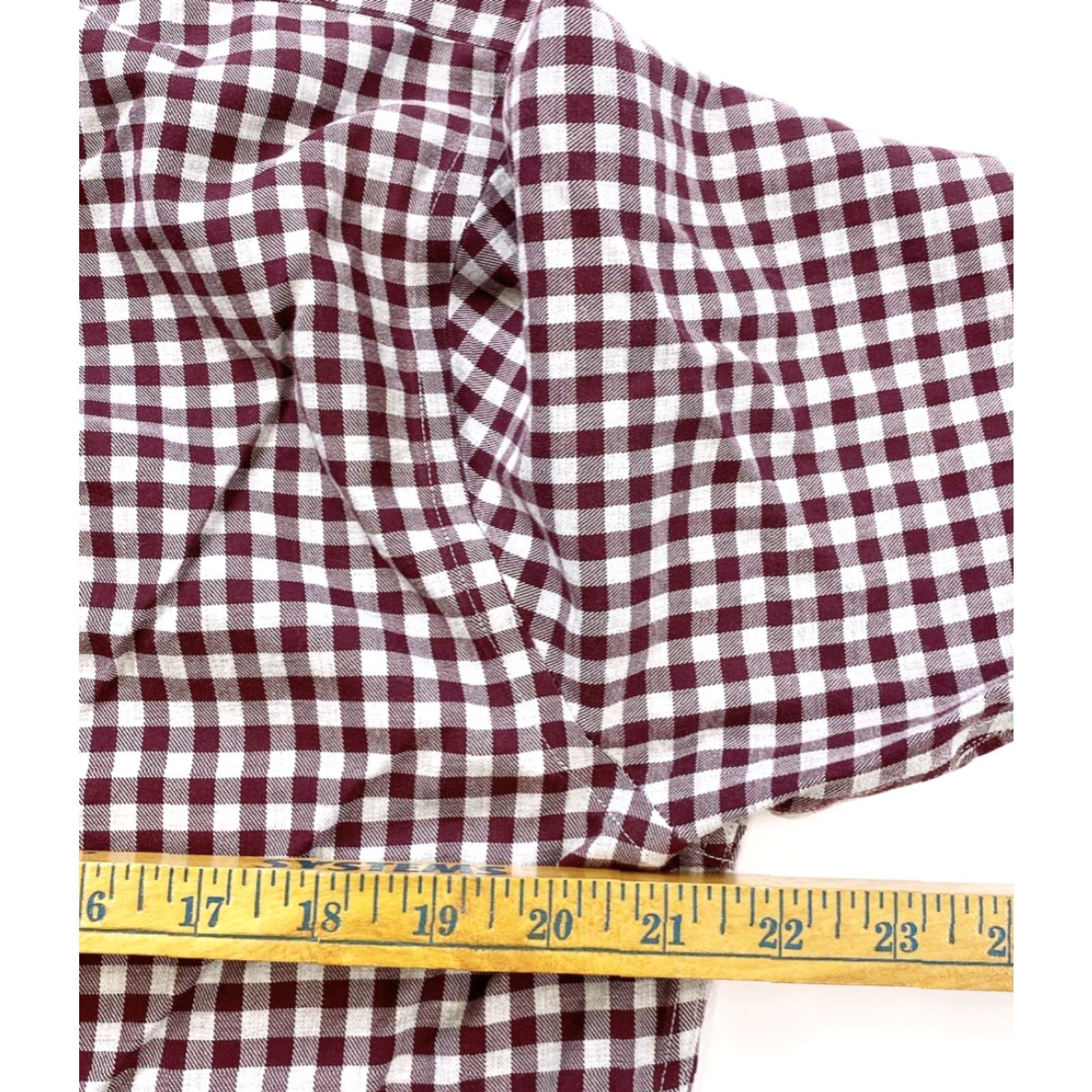 Brooks Brothers VINTAGE Brooks Brothers Button Down Shirt Mens M Red Gray Plaid Size US M / EU 48-50 / 2 - 3 Thumbnail