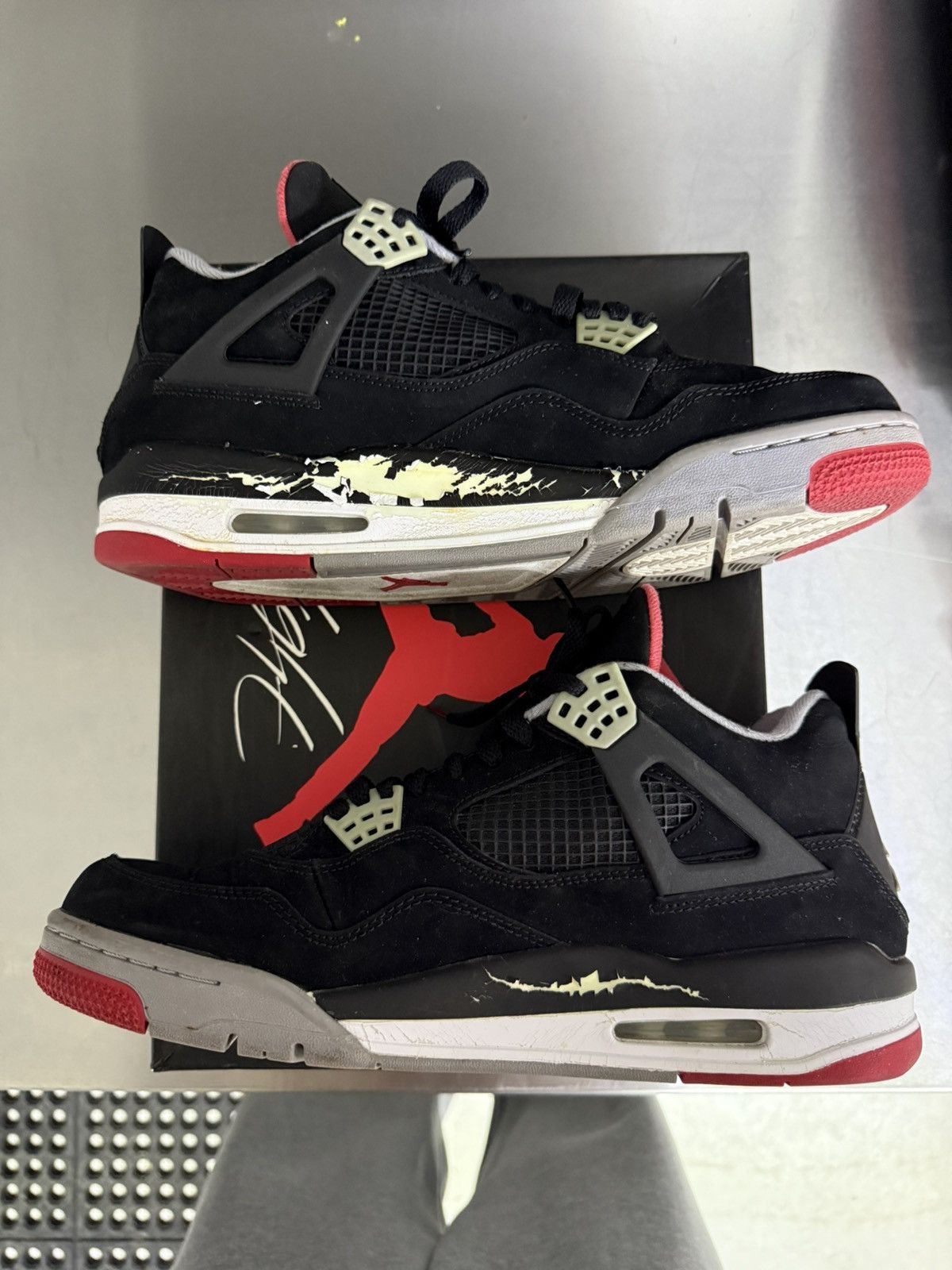 Jordan Brand Jordan 4 black cement Size US 11 / EU 44 - 3 Thumbnail