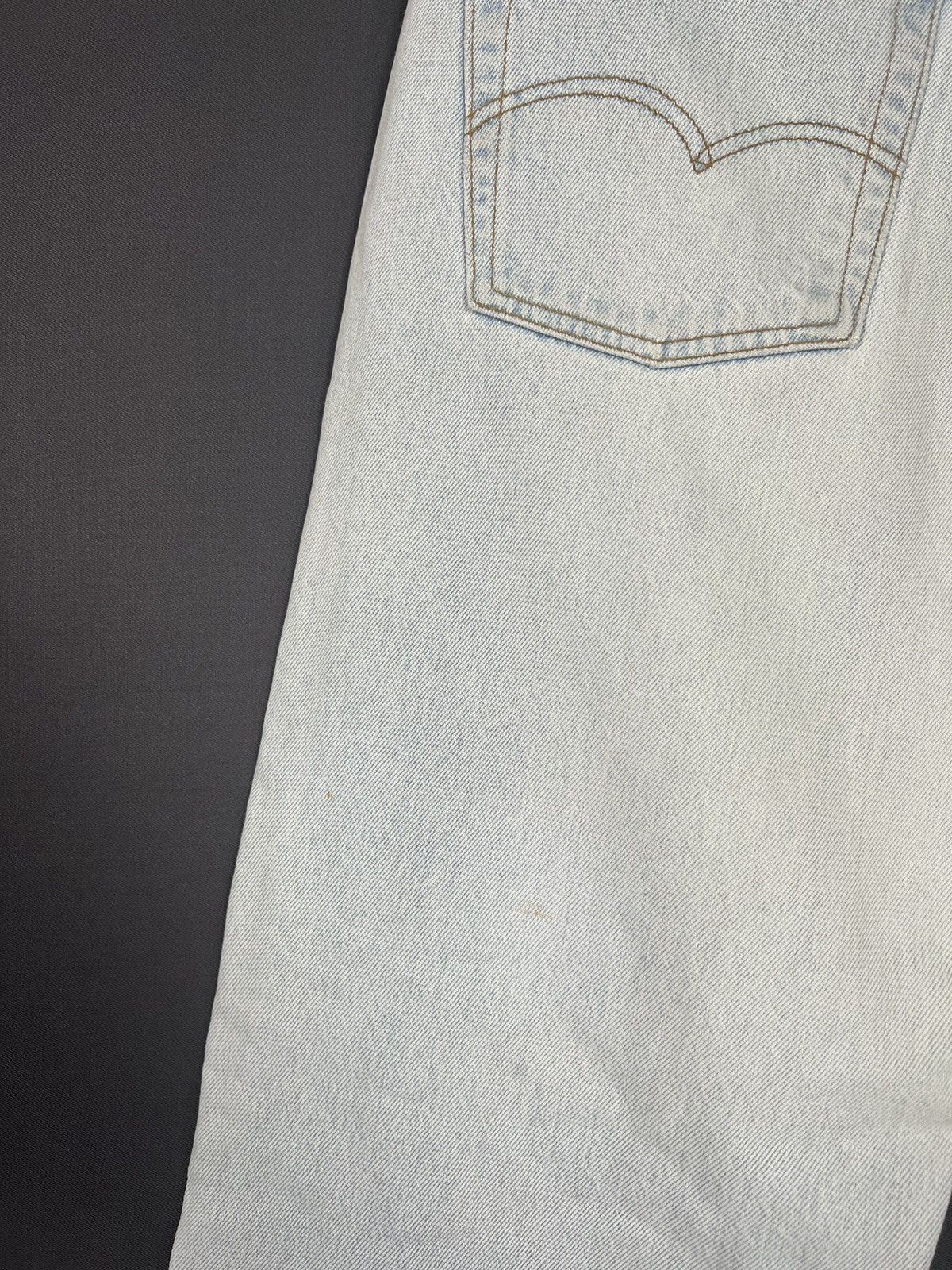 Levi's Vintage Levi’s 501 LVC made in UK Men’s jeans Size US 36 / EU 52 - 4 Thumbnail